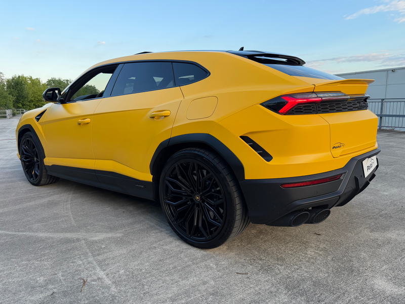 Lamborghini Urus Urus SE PANO BLACK PACKAGE MWST 1.HAND PPF TOP! — photo 7