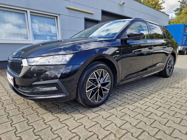 Skoda Octavia *Combi* Clever*2.0TDI*AHK*Kamera*LED*Virtual Cock