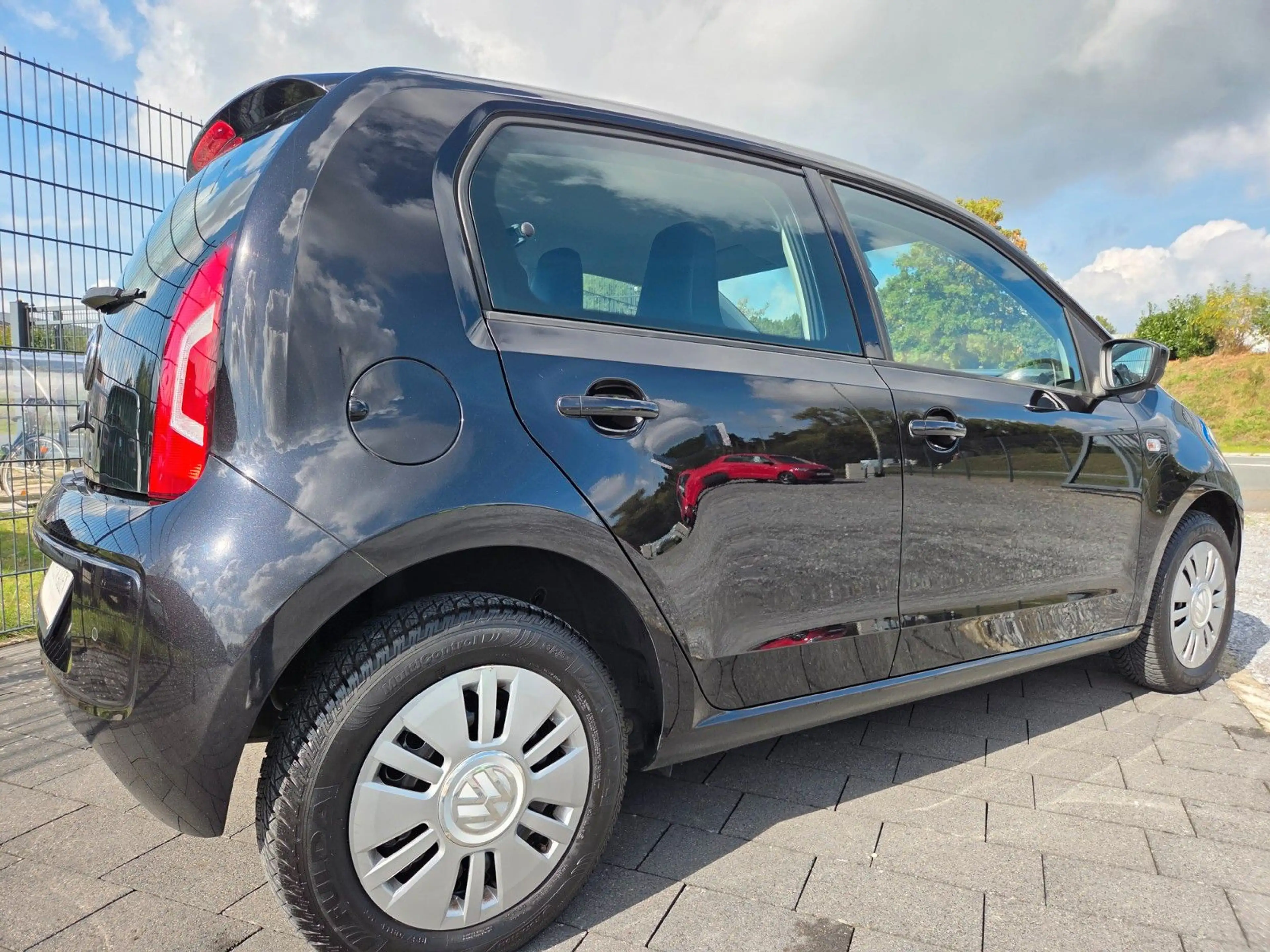 Volkswagen up! move Klima/Navi/PDC/Tempomat/Sitzheizung — photo 9