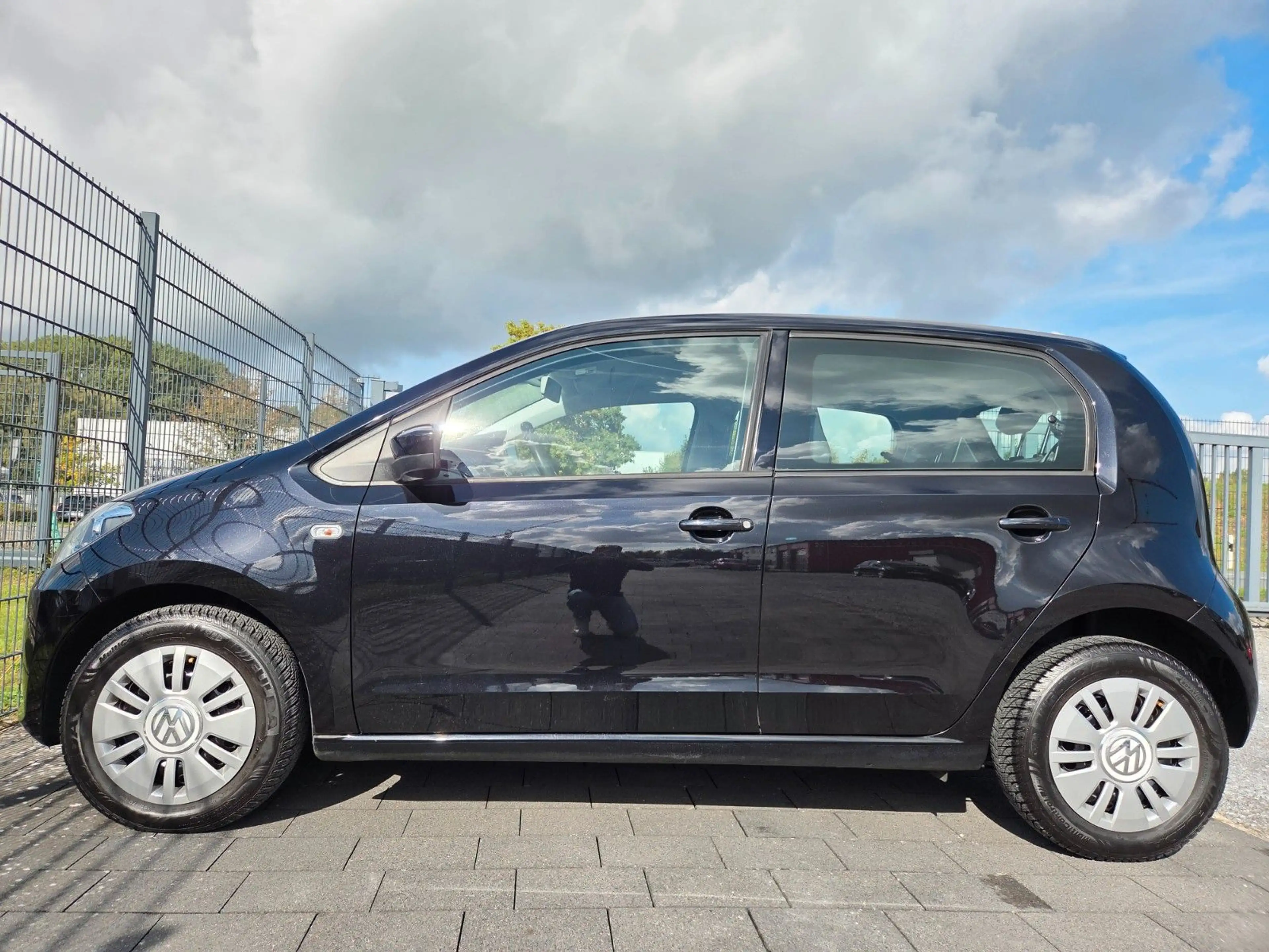 Volkswagen up! move Klima/Navi/PDC/Tempomat/Sitzheizung — photo 3