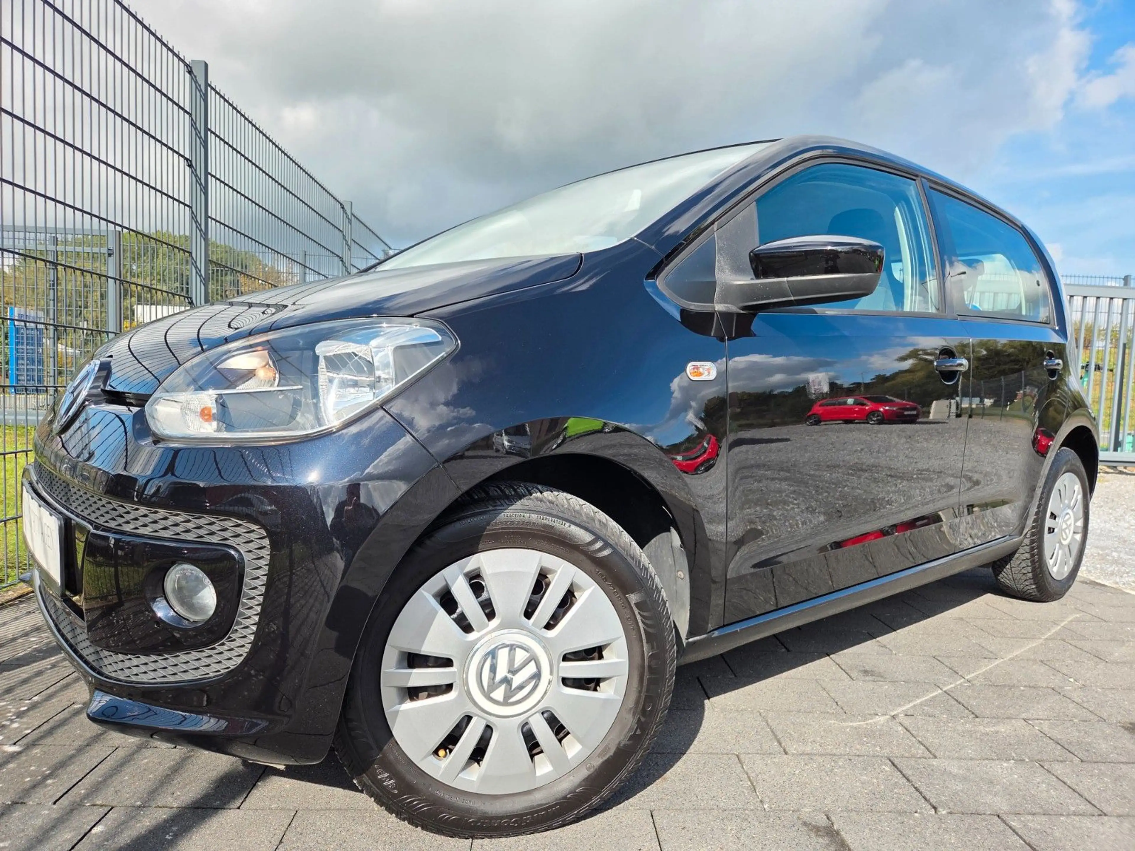Volkswagen up! move Klima/Navi/PDC/Tempomat/Sitzheizung — photo 2