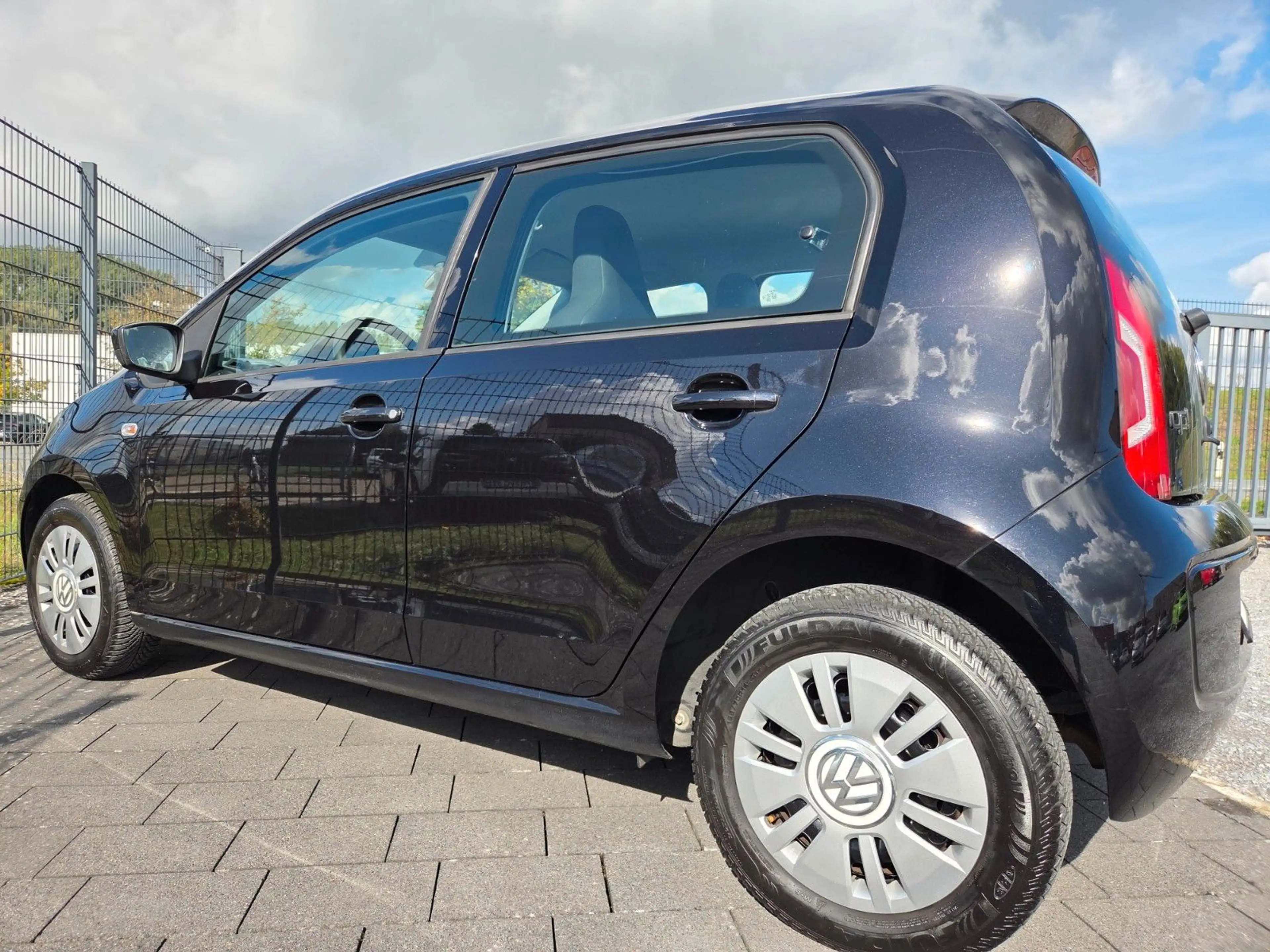 Volkswagen up! move Klima/Navi/PDC/Tempomat/Sitzheizung — photo 7