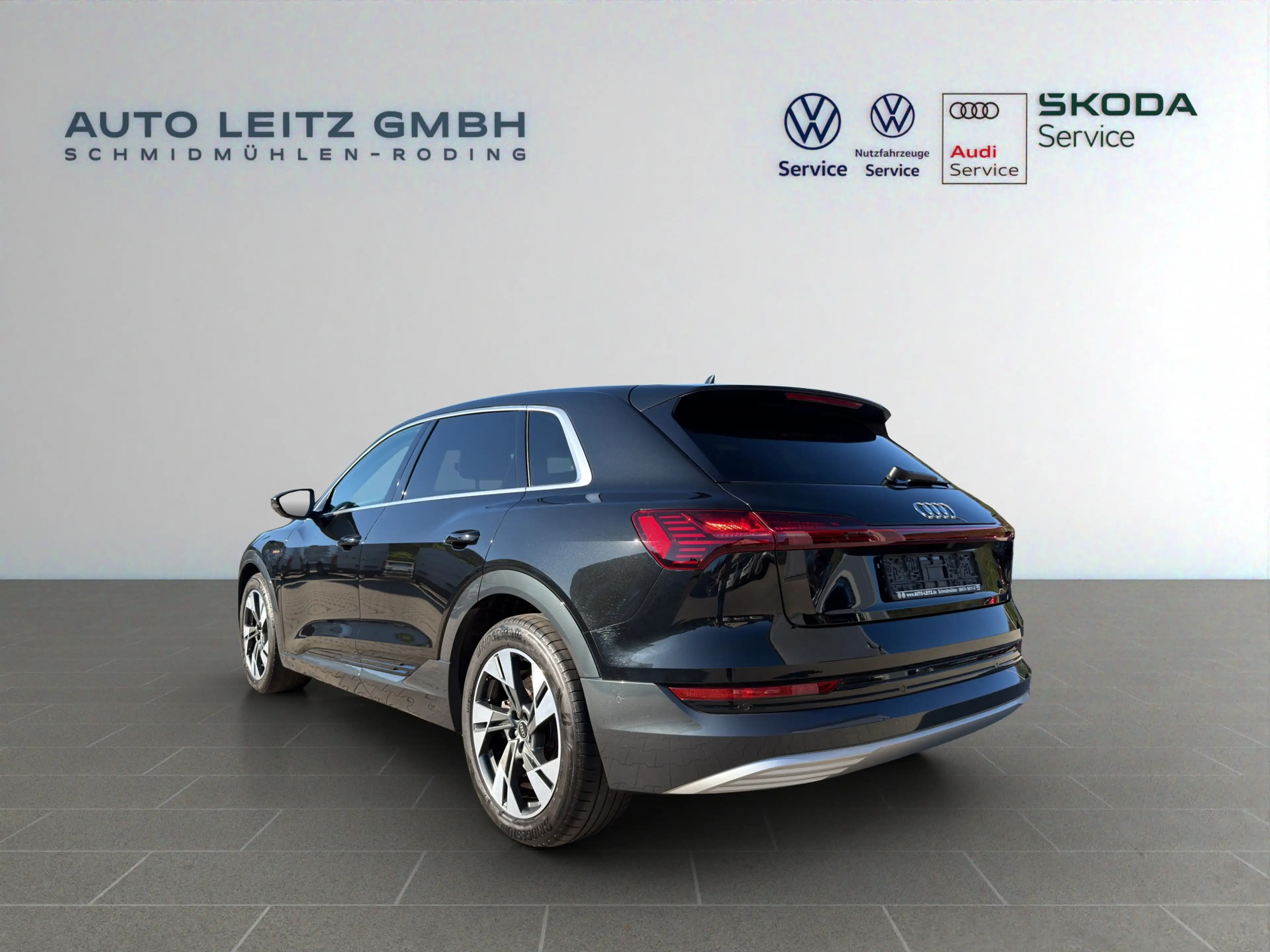 Audi e-tron 55 advanced HUD RFK GRA 4xSHZ Navi APP — photo 5