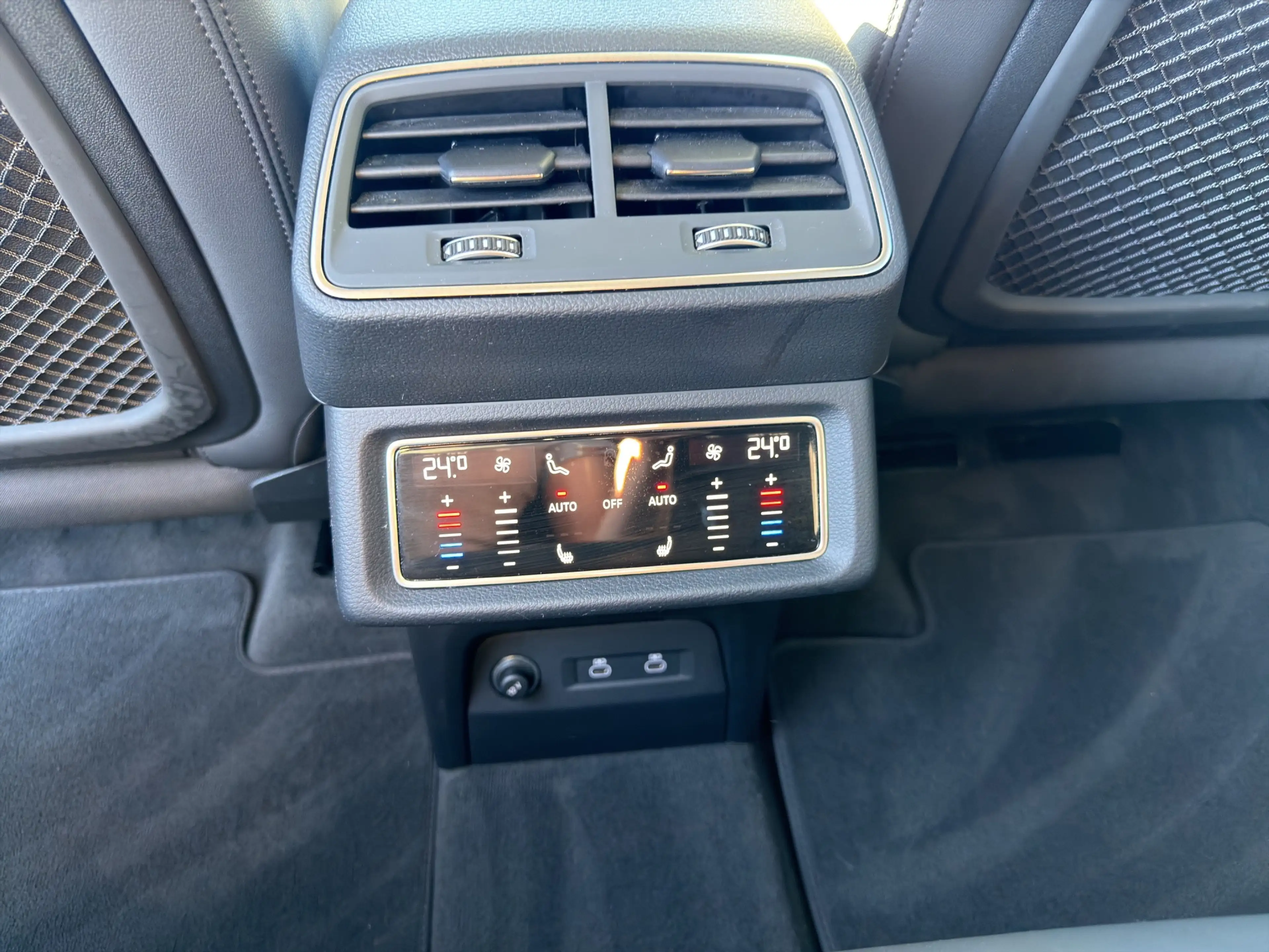 Audi e-tron 55 advanced HUD RFK GRA 4xSHZ Navi APP — photo 13