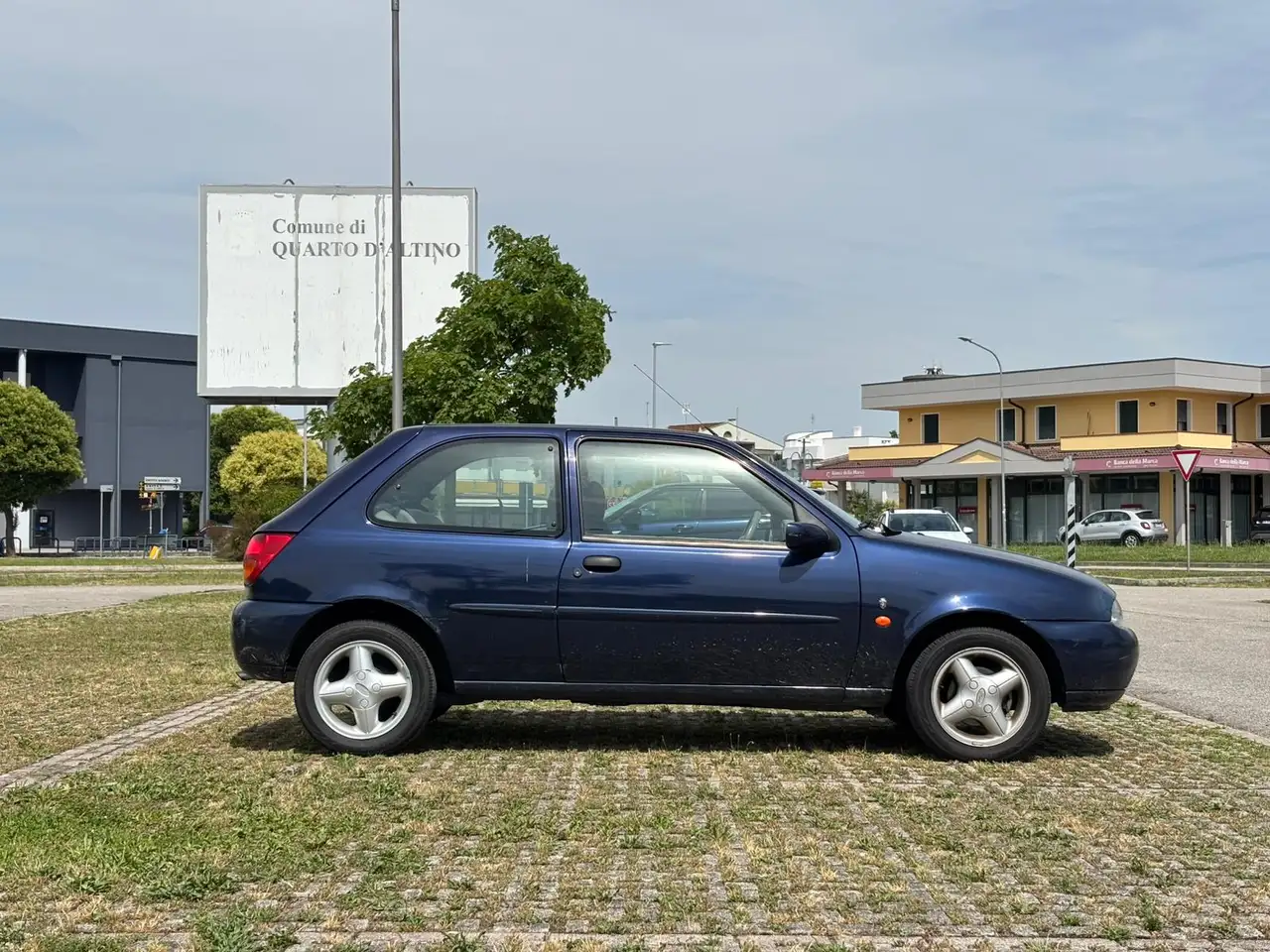 Ford Fiesta IV 1995 3p 1.2 Ghia, foto 3
