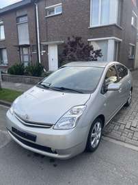 Hybrid 1.5i VVT-i 16v THS Luna