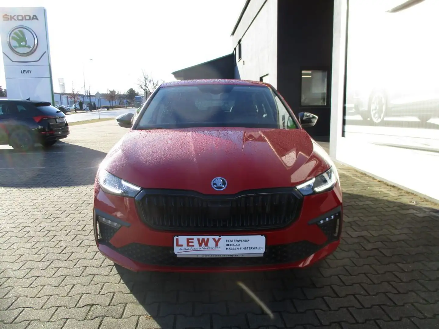 Skoda Scala 1.0 TSI DSG Tour Rot - 2