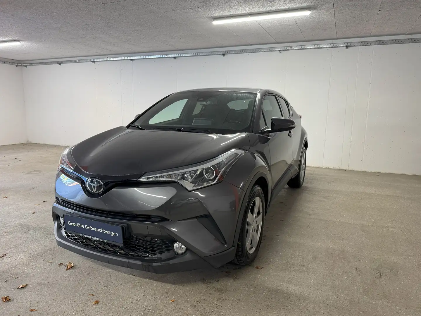 Toyota C-HR 1,2T C-LUB 4WD Grau - 1