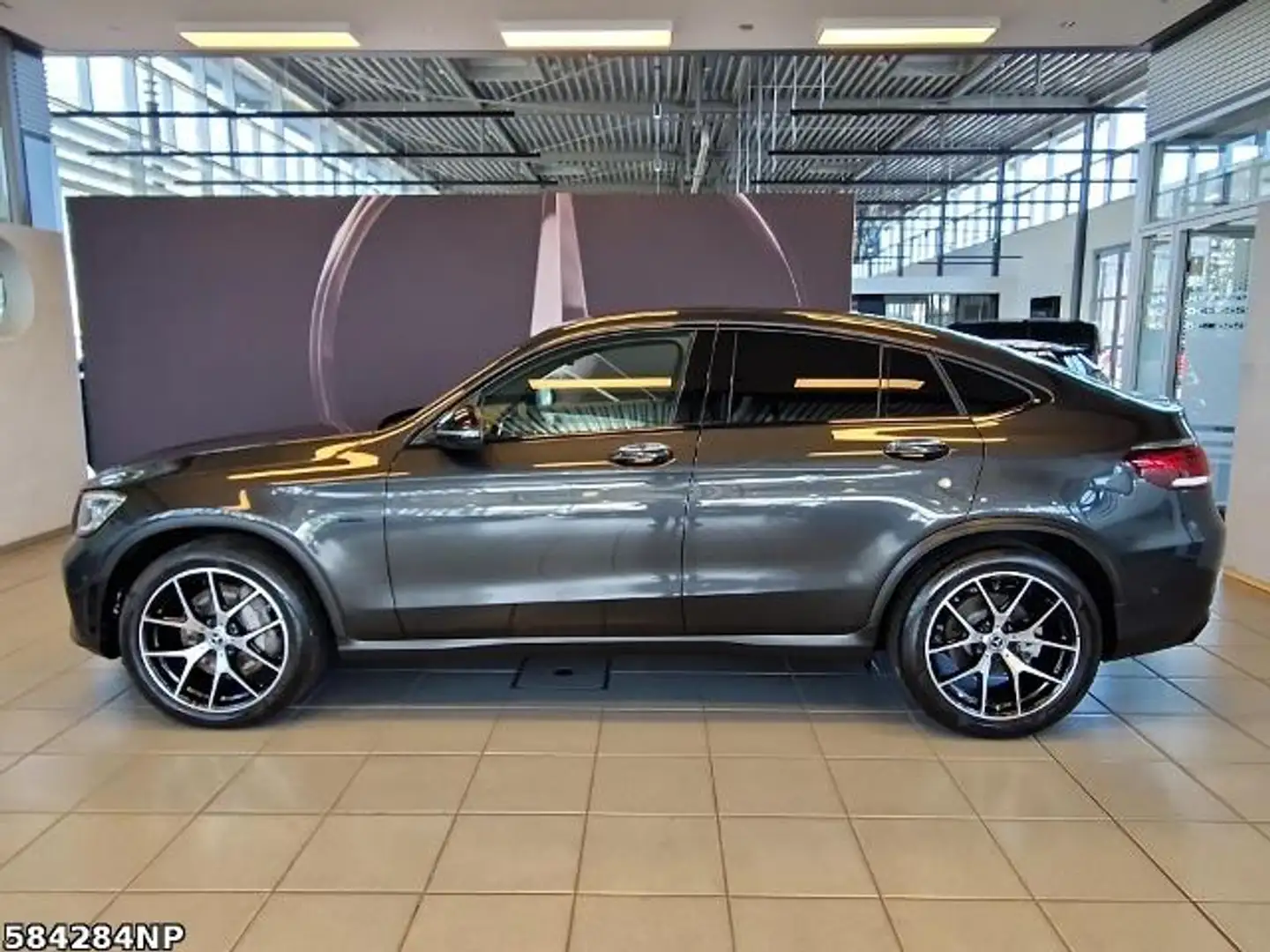 Mercedes-Benz GLC 300 e 4m Coupé AMG Night AirBody HUD AHK RFK Gris - 2