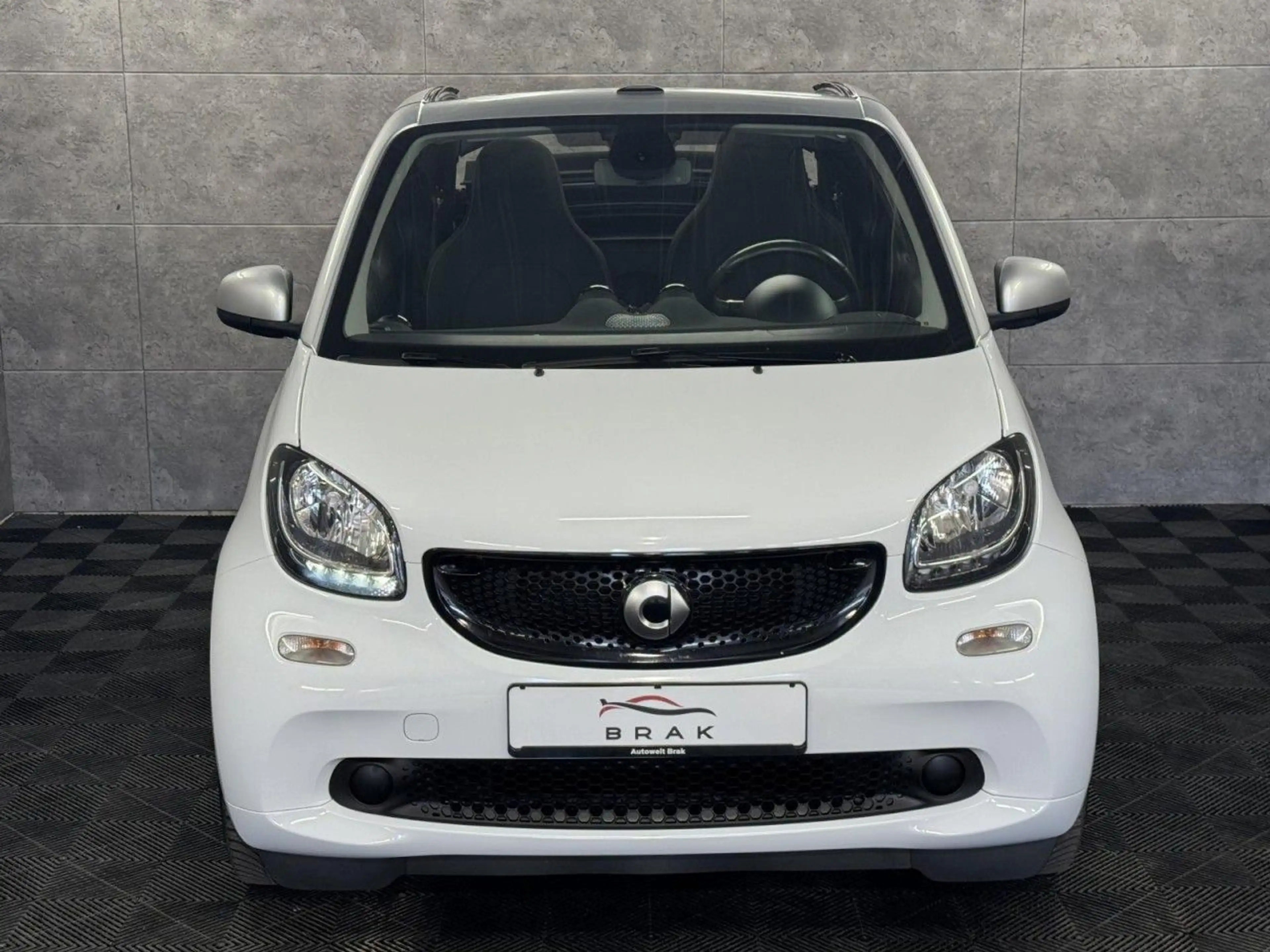 smart forTwo 1.0 cabrio Basis Tempomat*SHZ*Alu*Klima* — photo 2