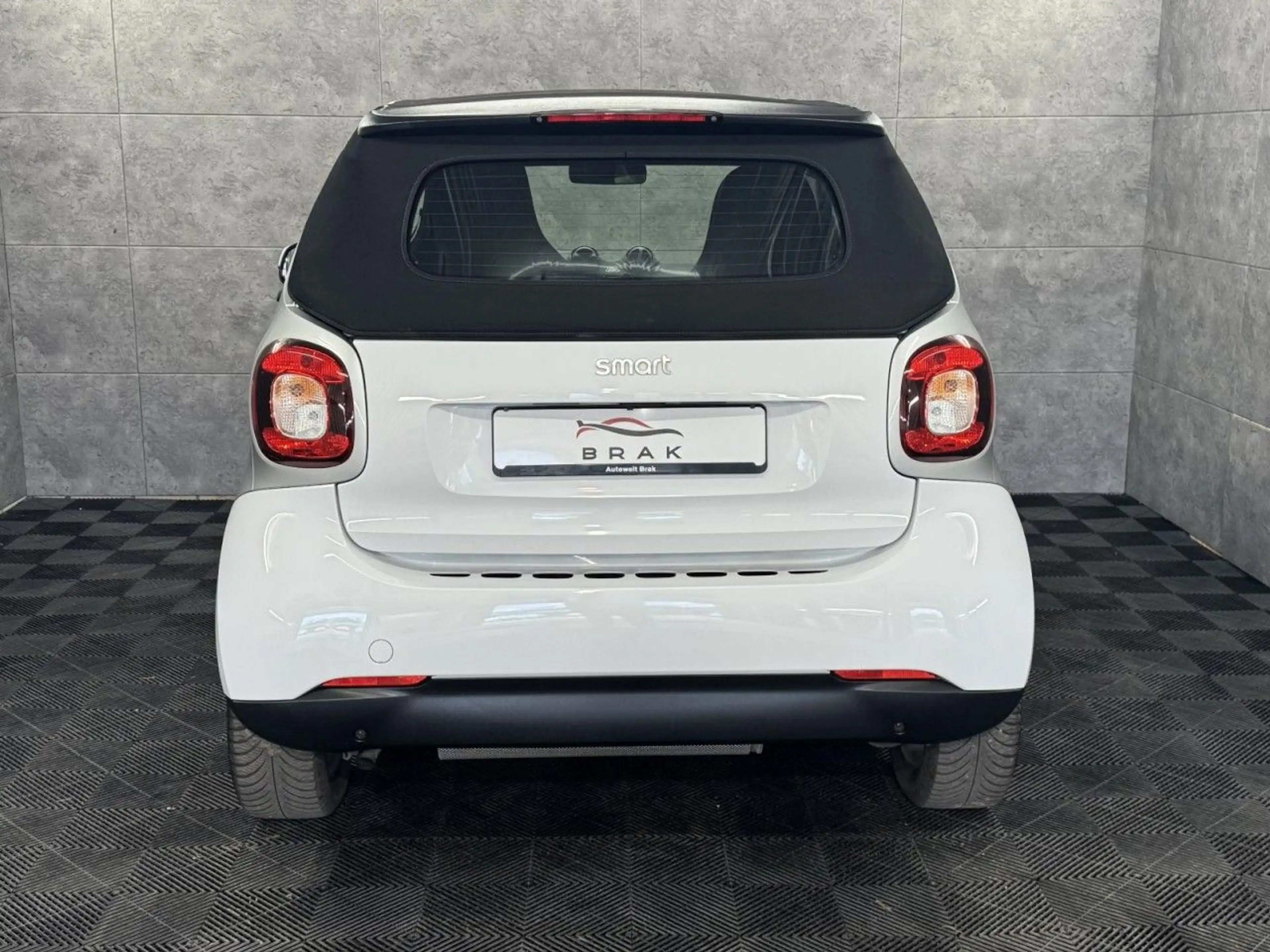 smart forTwo 1.0 cabrio Basis Tempomat*SHZ*Alu*Klima* — photo 5