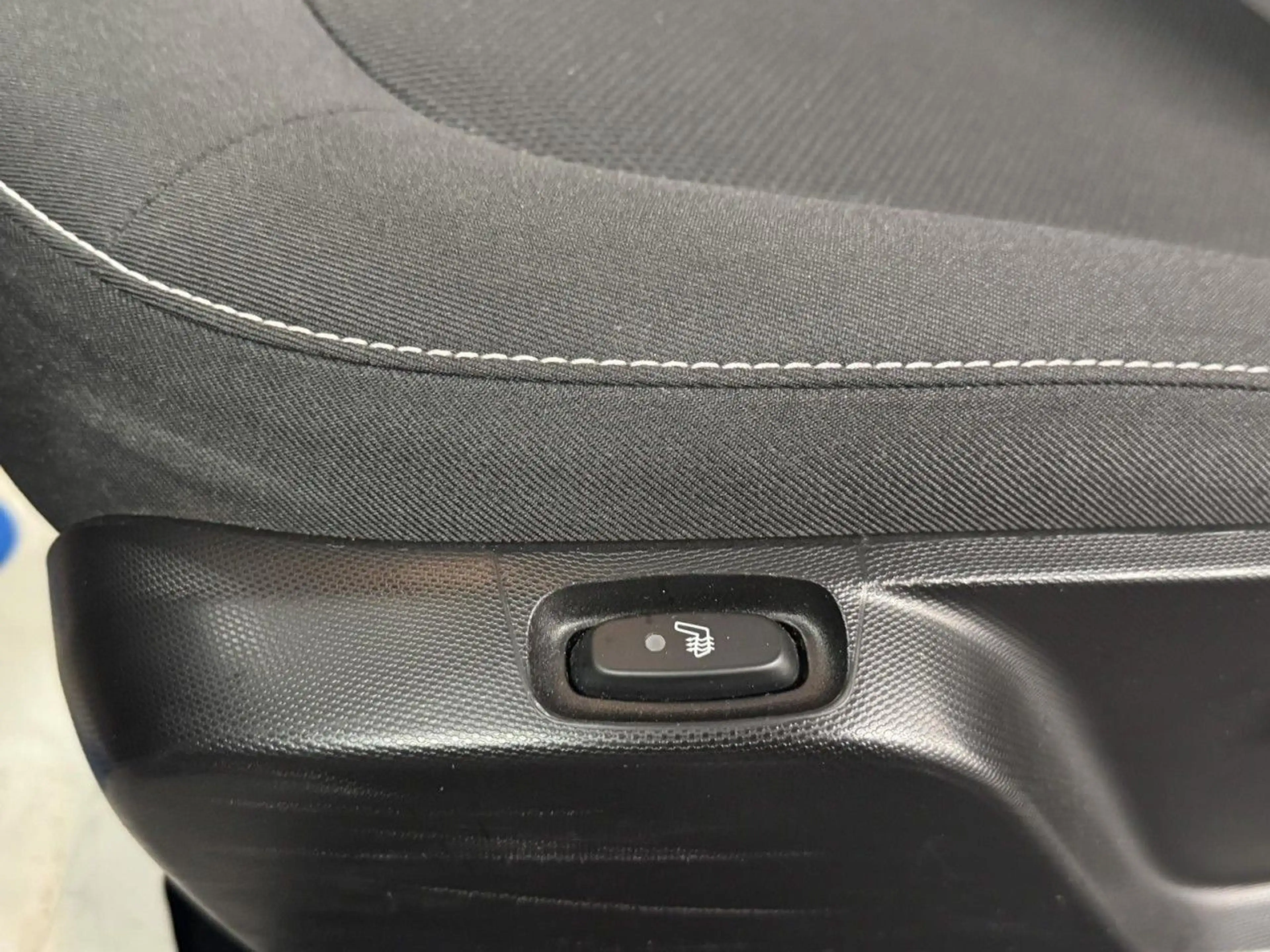 smart forTwo 1.0 cabrio Basis Tempomat*SHZ*Alu*Klima* — photo 8