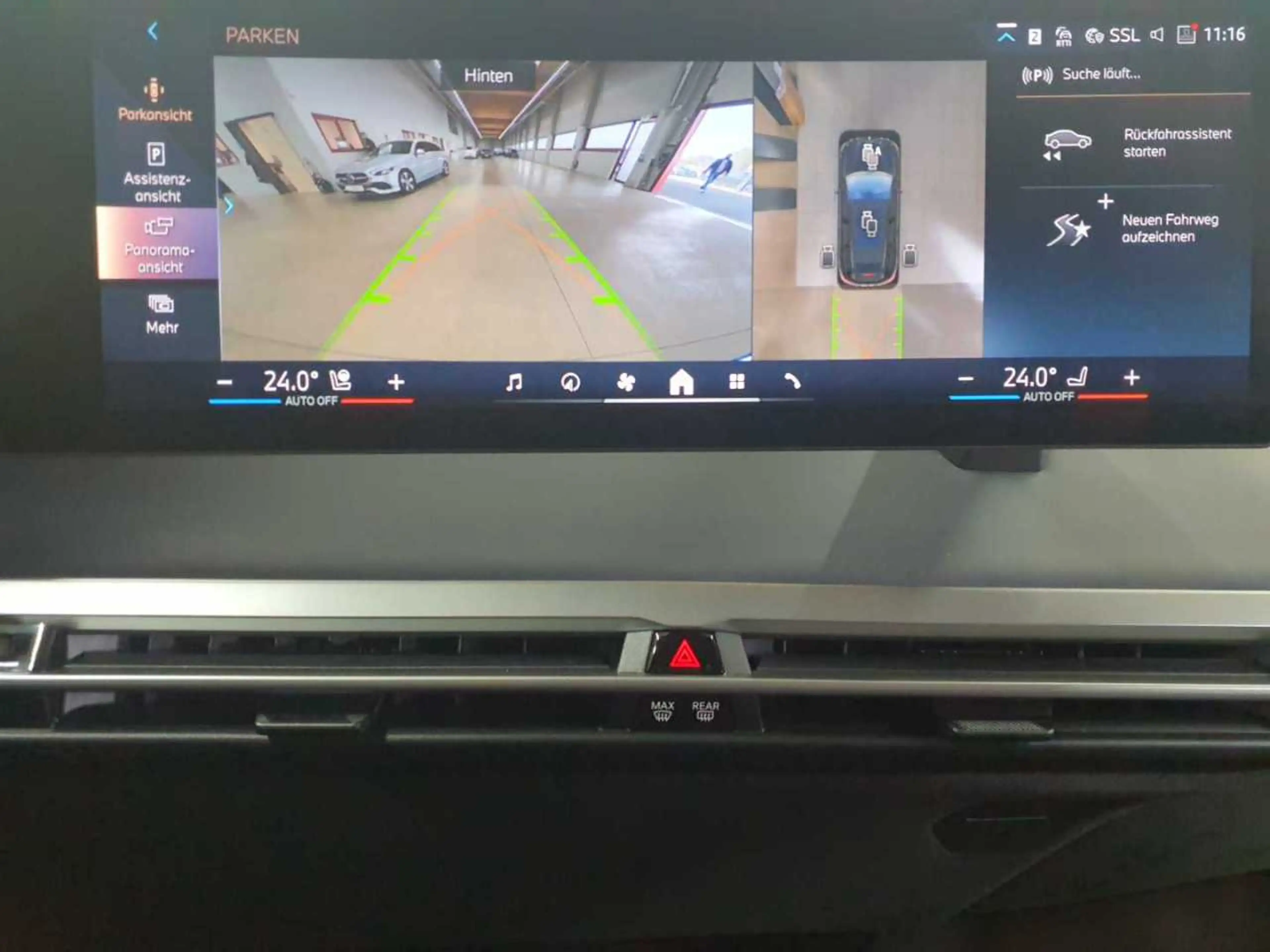 BMW iX iX xDrive50 Laser Sky Lounge H&K AHK 22´ — photo 17