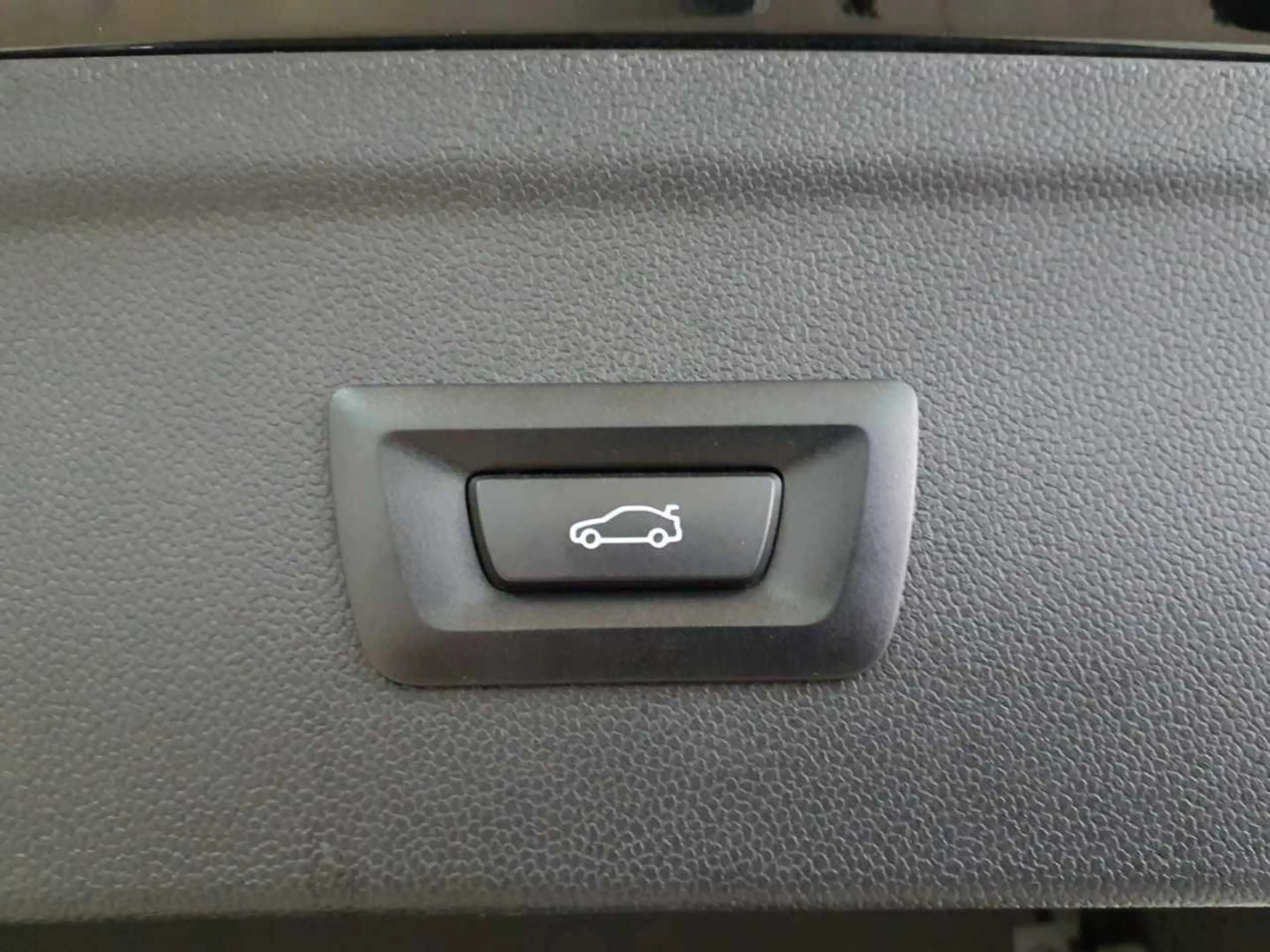BMW iX iX xDrive50 Laser Sky Lounge H&K AHK 22´ — photo 19