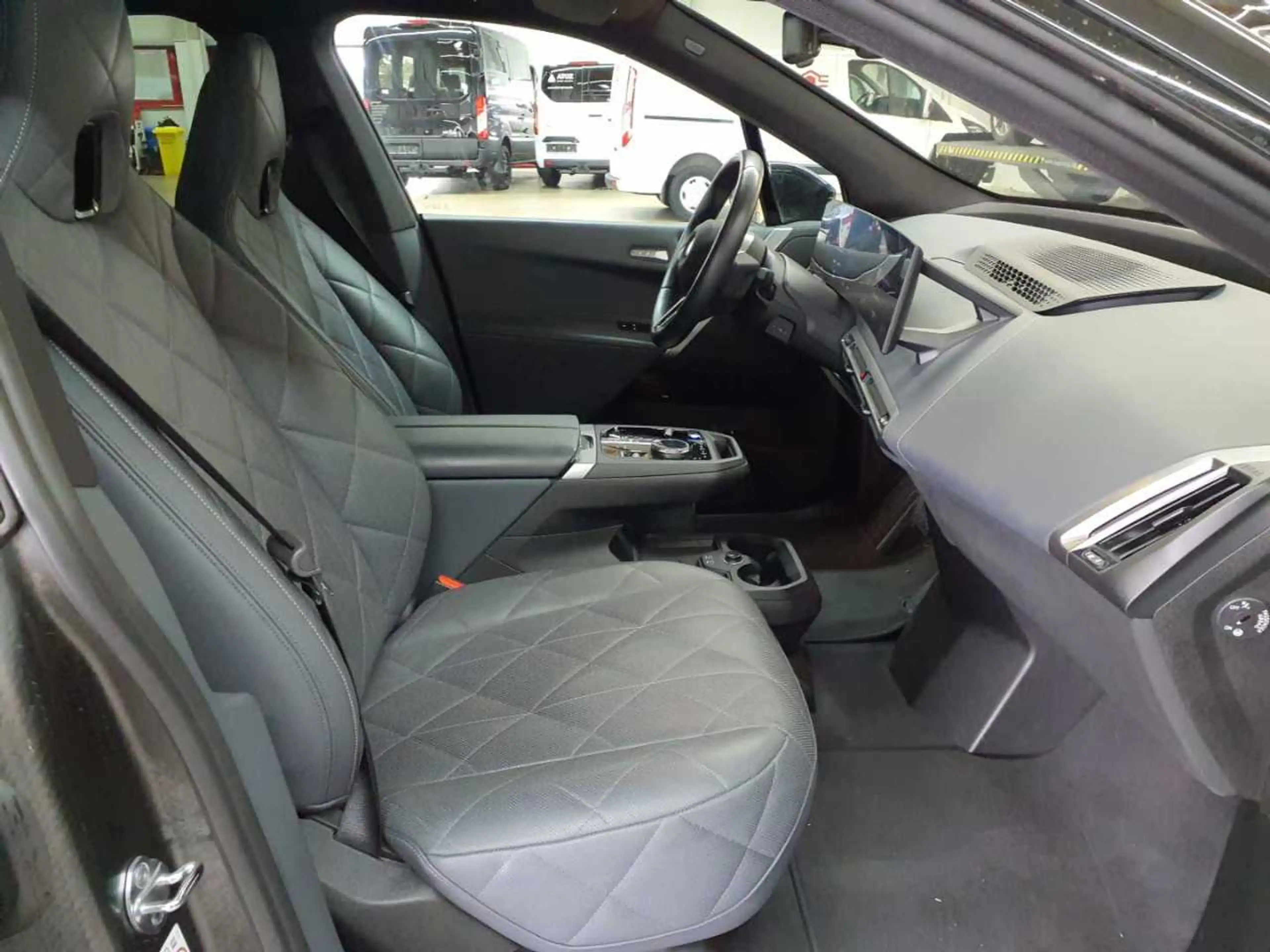 BMW iX iX xDrive50 Laser Sky Lounge H&K AHK 22´ — photo 7