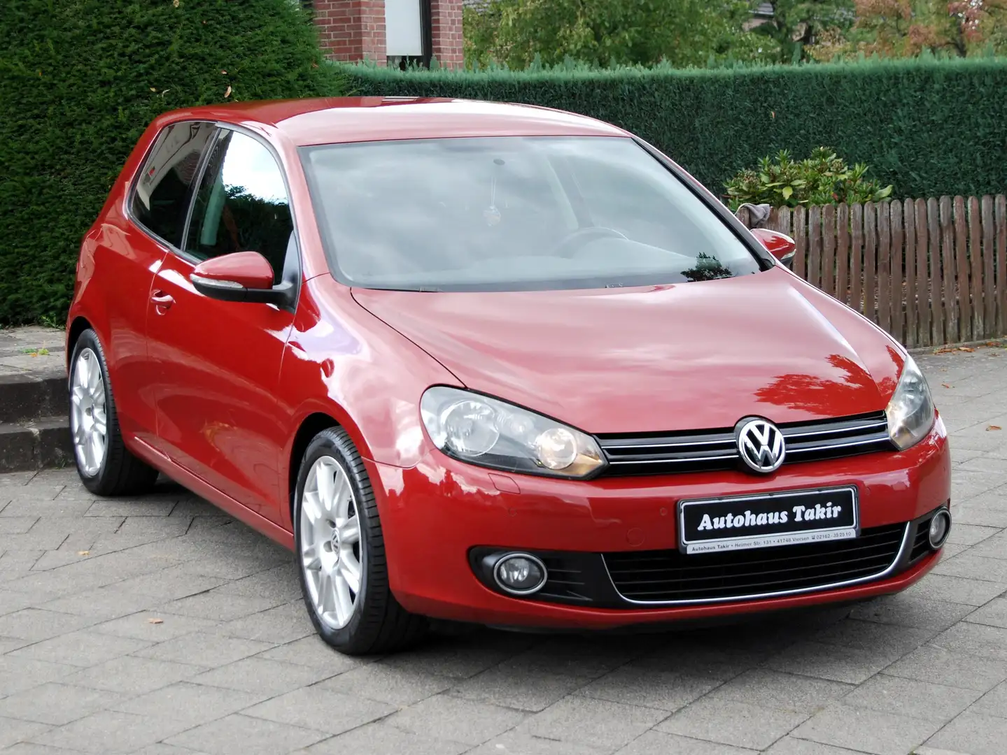 Volkswagen Golf Highline * PDC v+h - 8 Fach Bereifung * Rood - 1