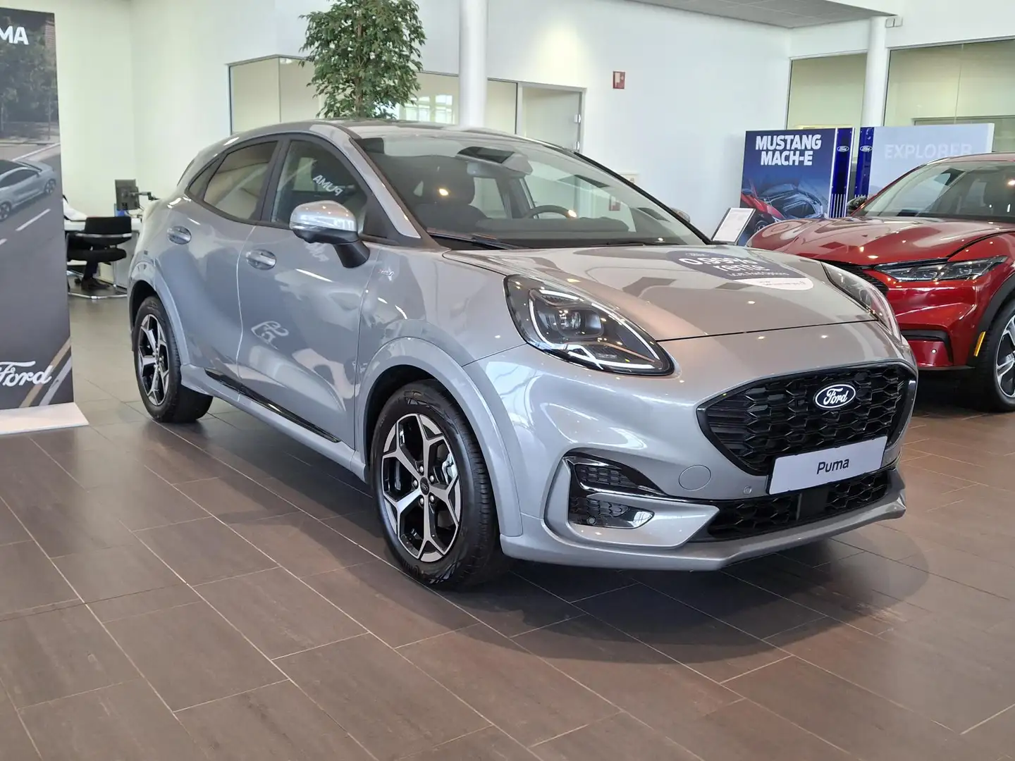 Ford Puma 1.0 EcoBoost Hybrid ST-Line | Te bestellen | Nieuw Grijs - 2