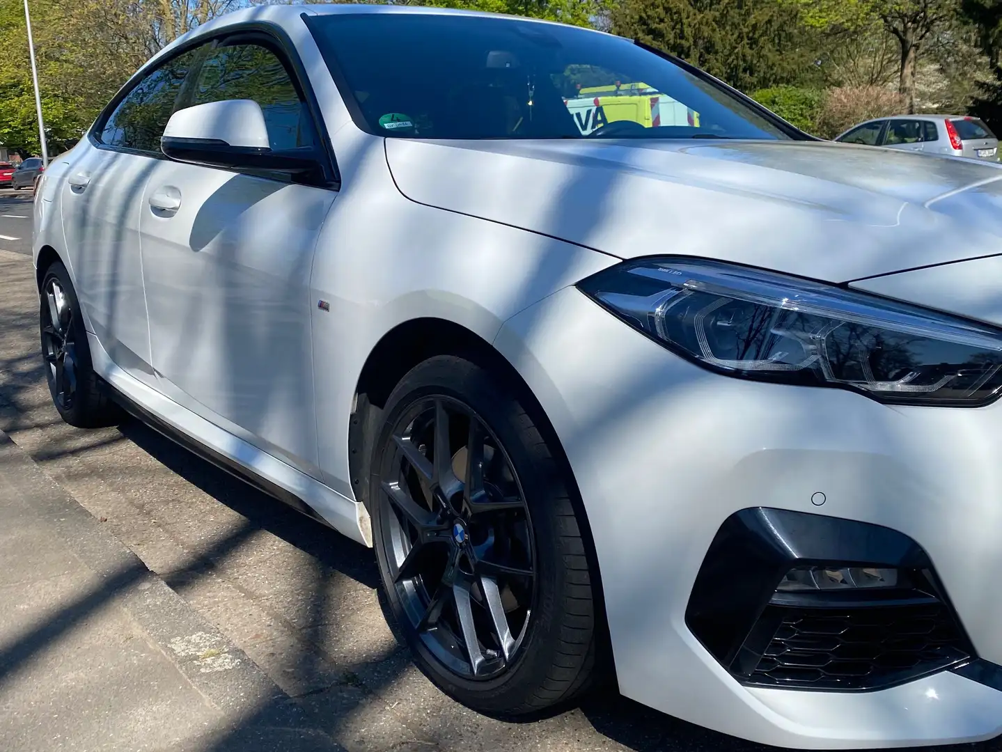 BMW 218 2er Gran Coupe 218i Gran Coupe Aut. M Sport Weiß - 2