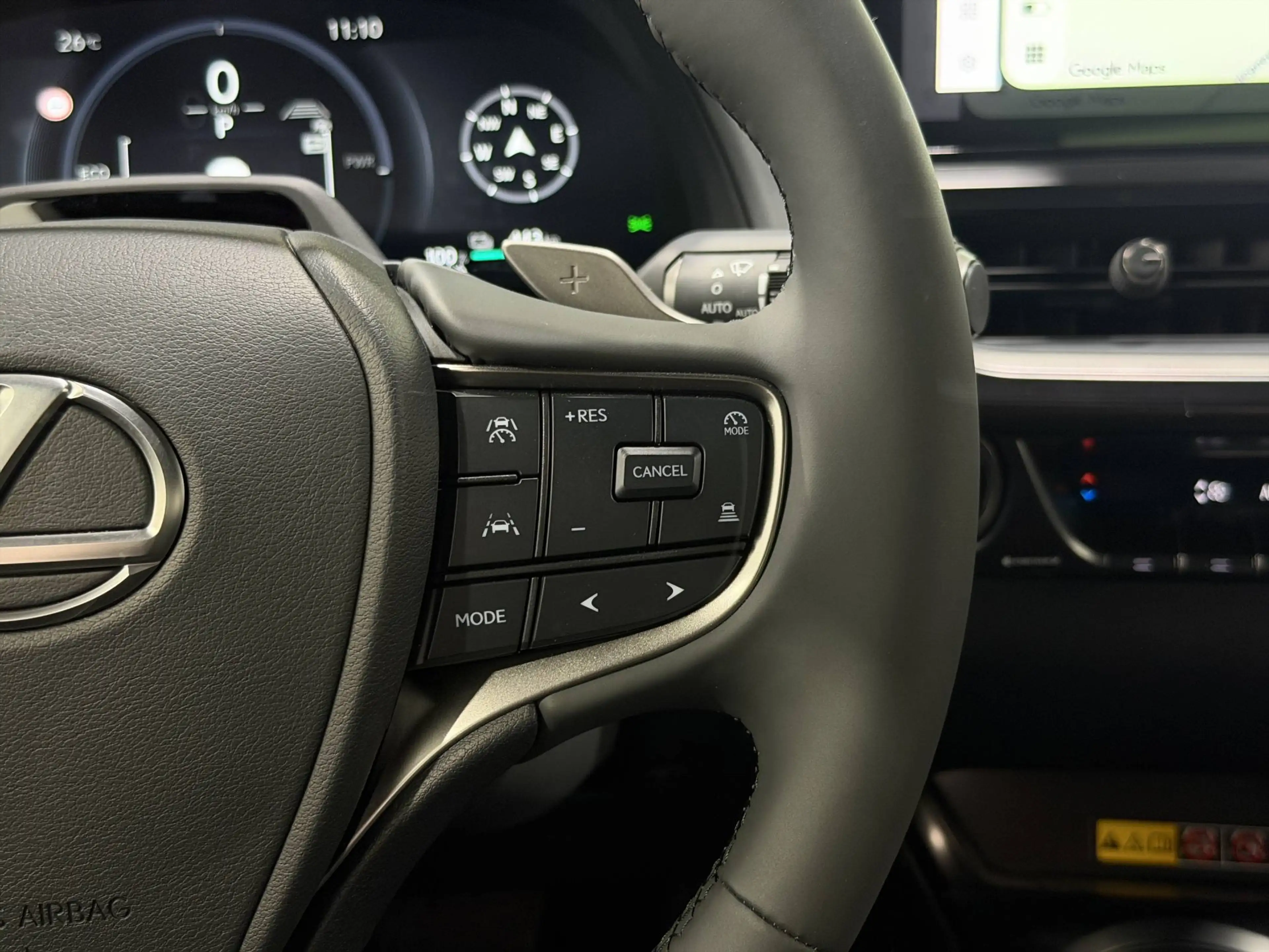 Lexus UX 300e LUXURY ***HEATED & VENTILATED SEATS*** — photo 14