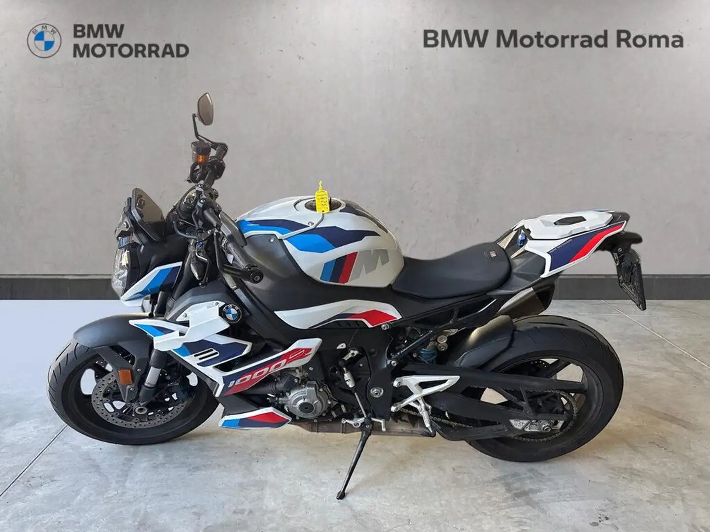 BMW M 1000 R Abs my23 Белый - 1