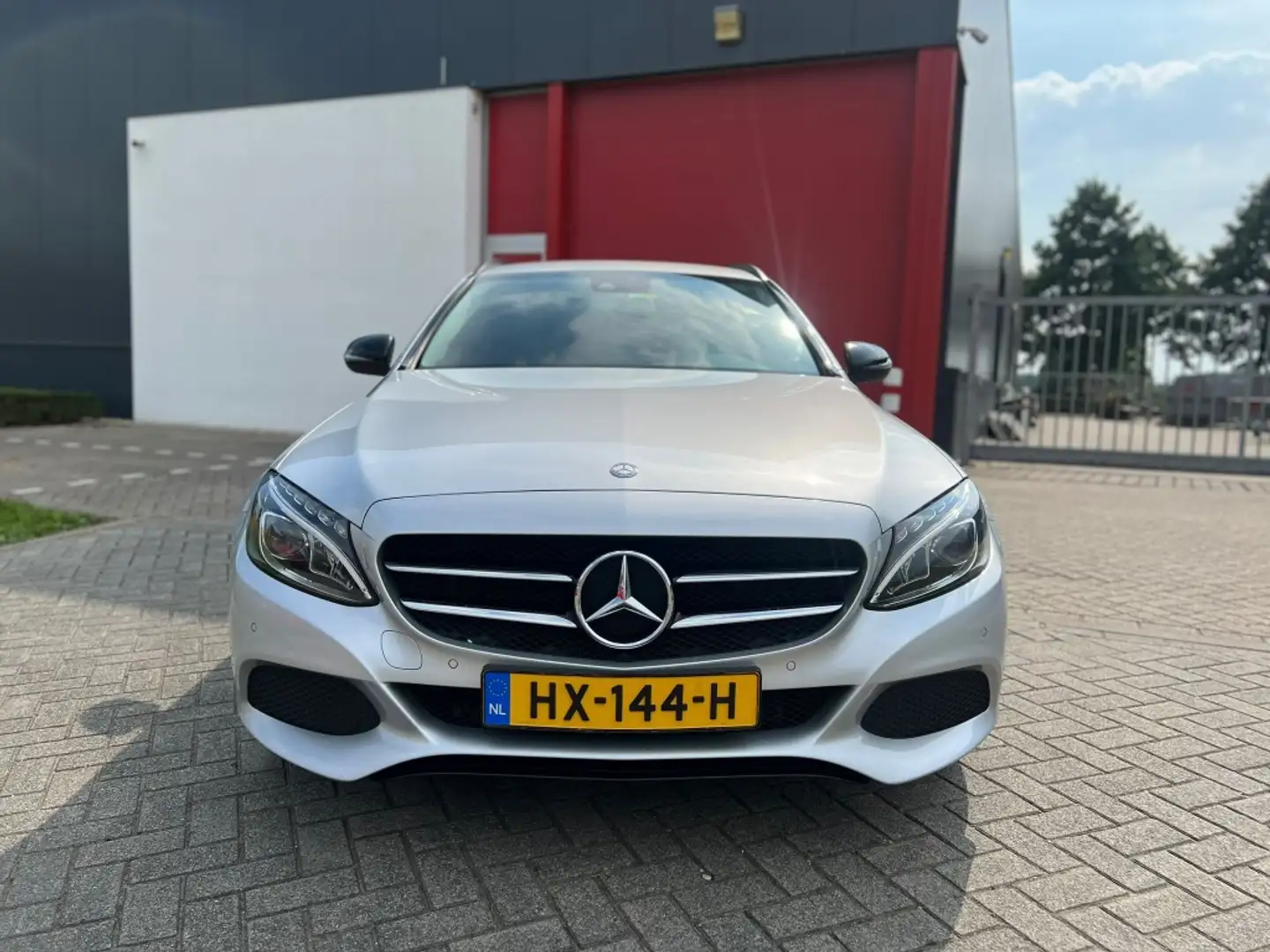 Mercedes-Benz C 350 Estate e Lease Edition 19 inch AMG velgen Grijs - 2