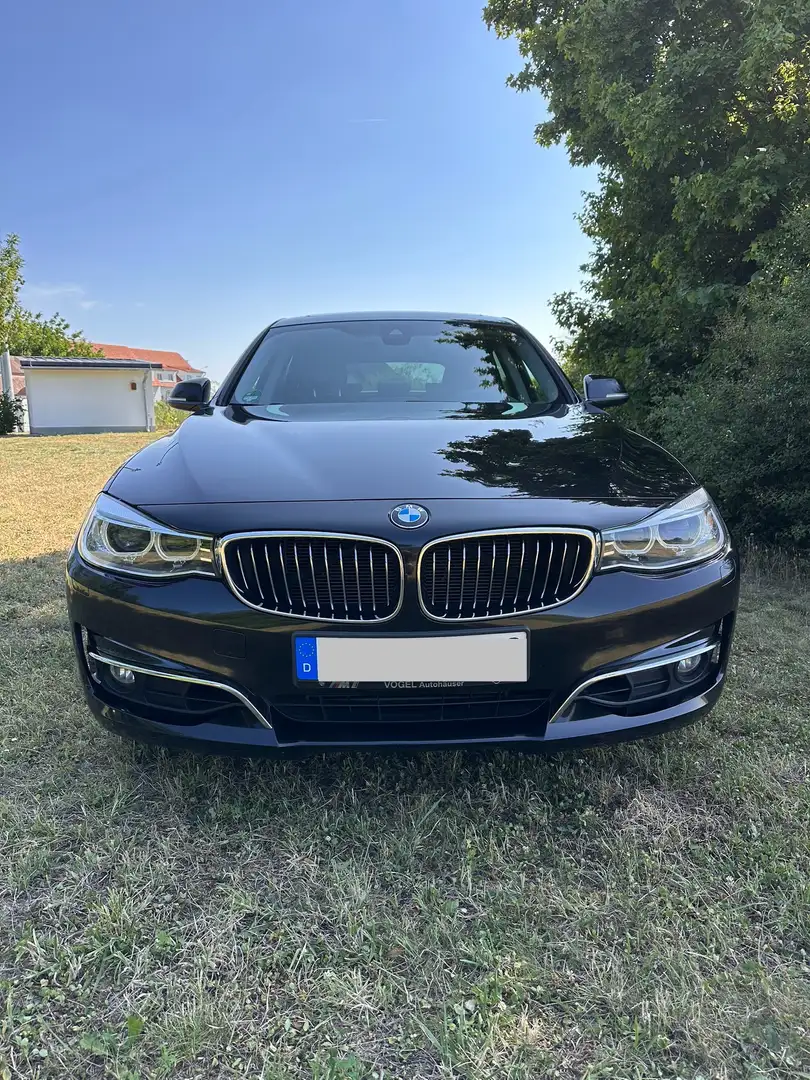 BMW 330 330 d Luxury Line Schwarz - 1
