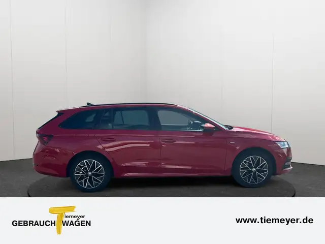 Skoda Octavia view 4