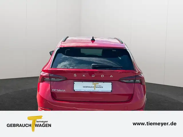 Skoda Octavia view 6