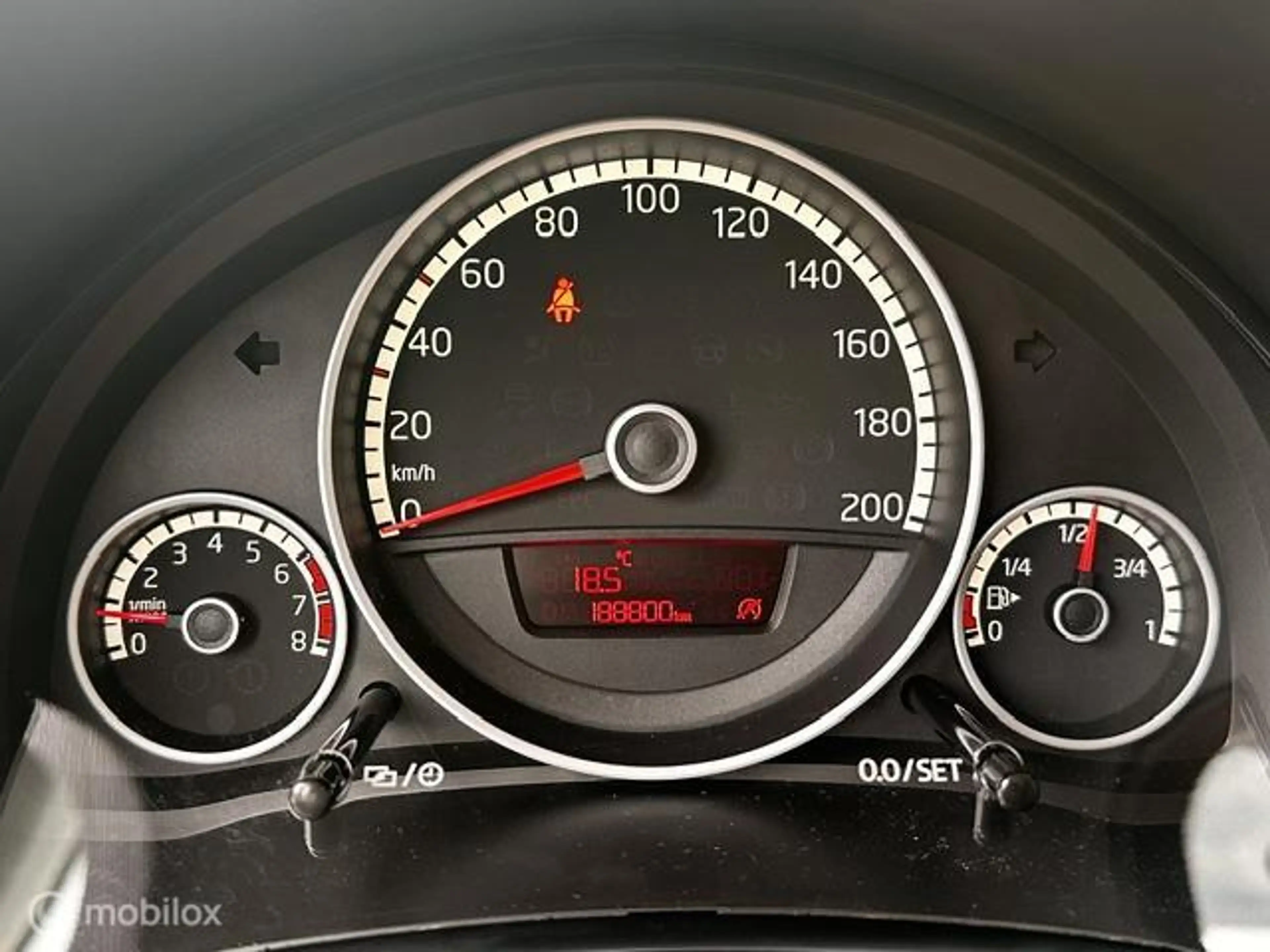 Volkswagen up! 1.0 high up! BlueMotion — photo 5