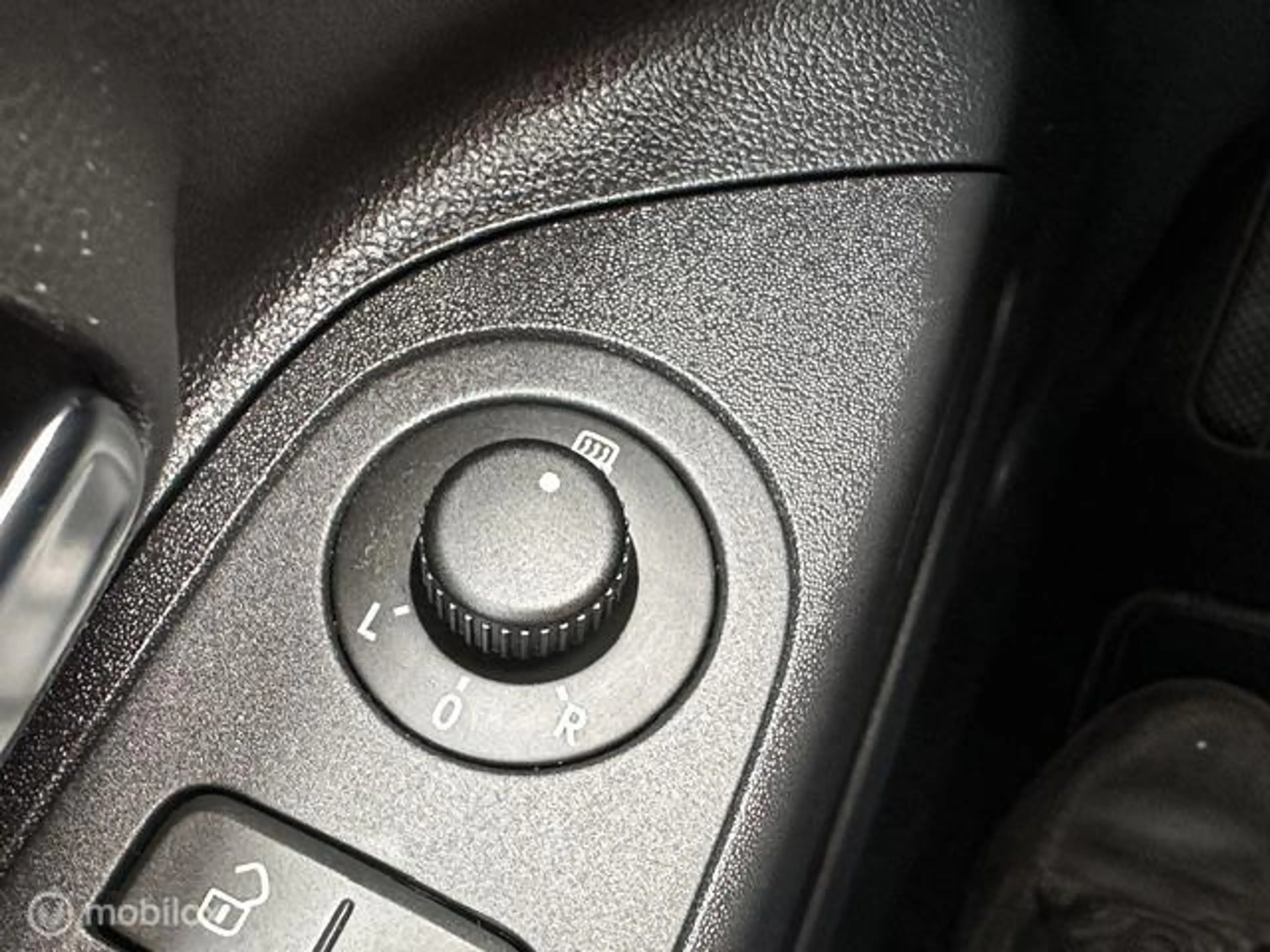 Volkswagen up! 1.0 high up! BlueMotion — photo 12
