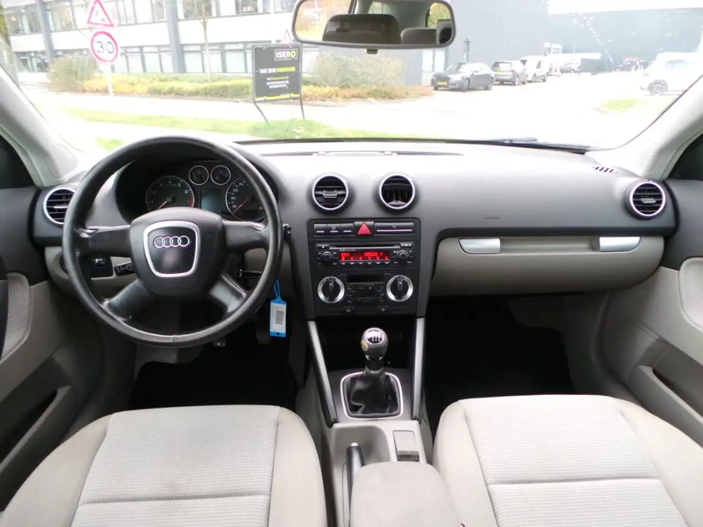 Audi A3 Sportback 2.0 FSI Attraction ( INRUIL MOGELIJK ) Grau - 2