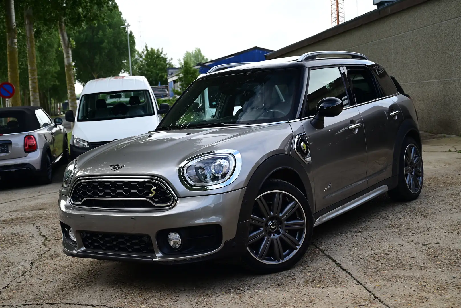 MINI Cooper SE Countryman ALL4 / ACCIDENT CAR / FULL OPTION / SUNROOF Beige - 1