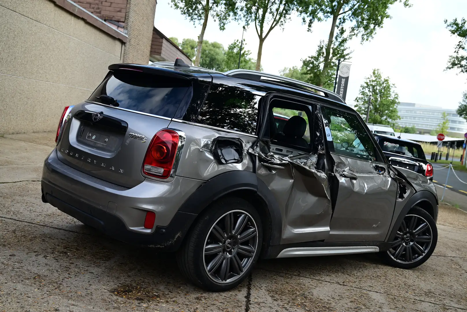 MINI Cooper SE Countryman ALL4 / ACCIDENT CAR / FULL OPTION / SUNROOF Beige - 2