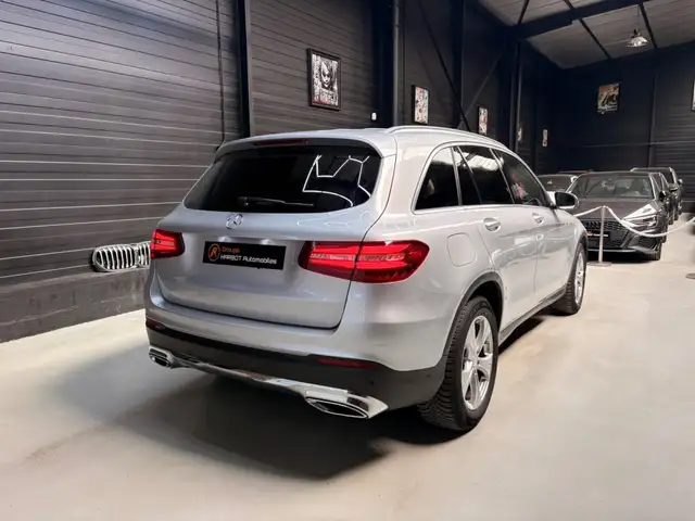 Mercedes-Benz GLC view 4