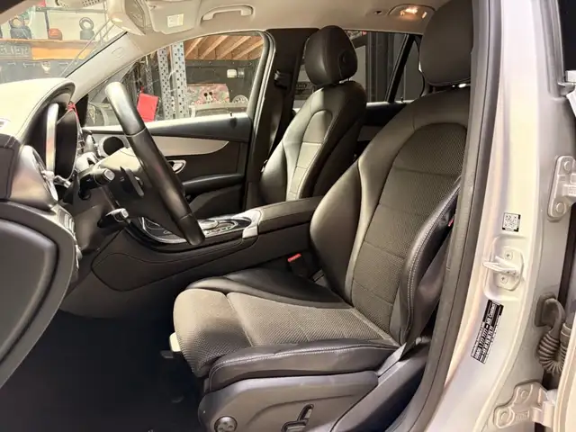 Mercedes-Benz GLC view 7