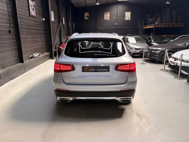 Mercedes-Benz GLC view 5