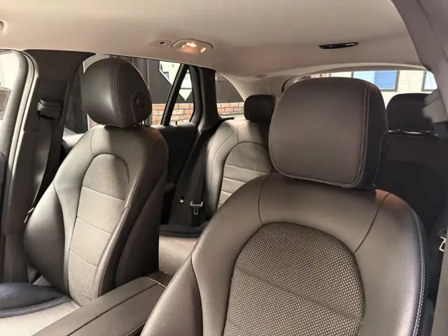 Mercedes-Benz GLC view 8