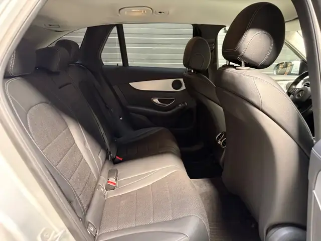 Mercedes-Benz GLC view 11