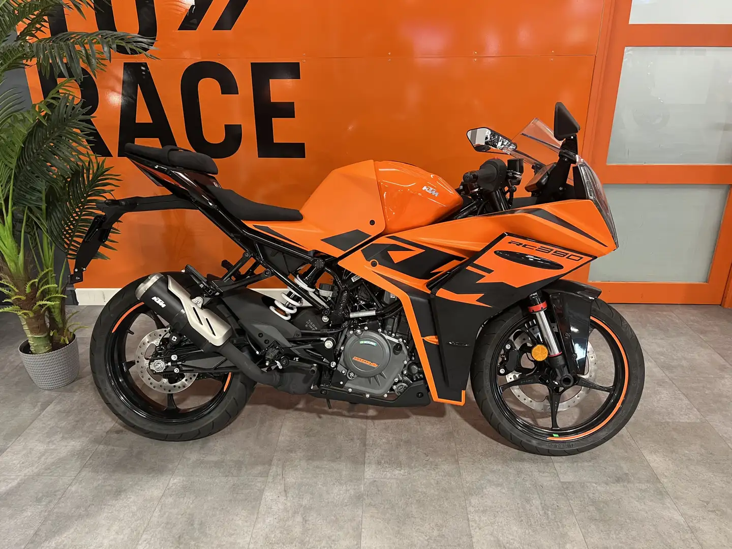 KTM RC 390 - 1