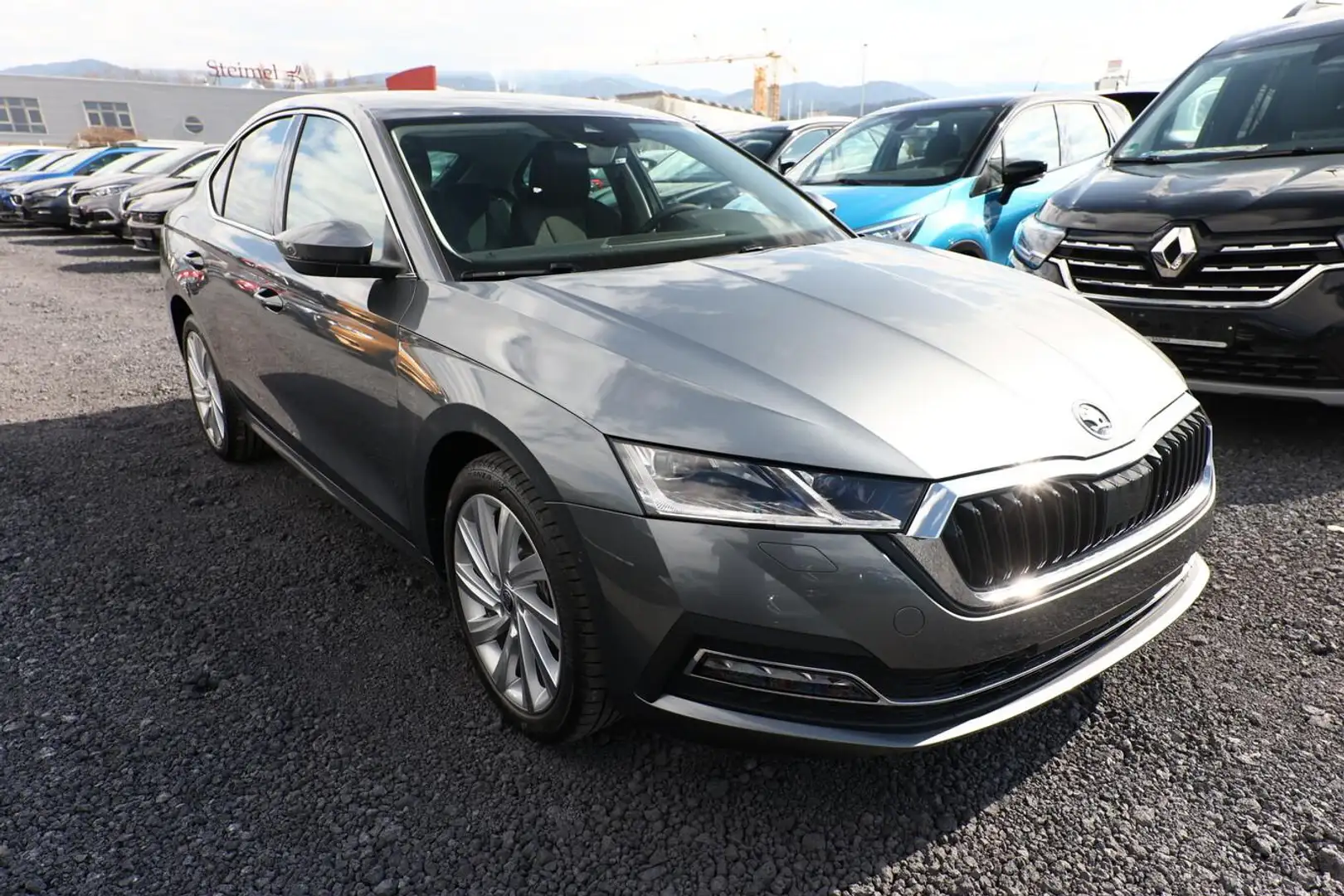 Skoda Octavia PHEV 204 DSG Matrix Nav eHk Kessy ACC 150 kW (2... Grau - 2