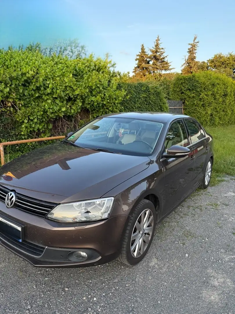 Volkswagen Jetta Jetta 1.6 TDI Trendline Brun - 1
