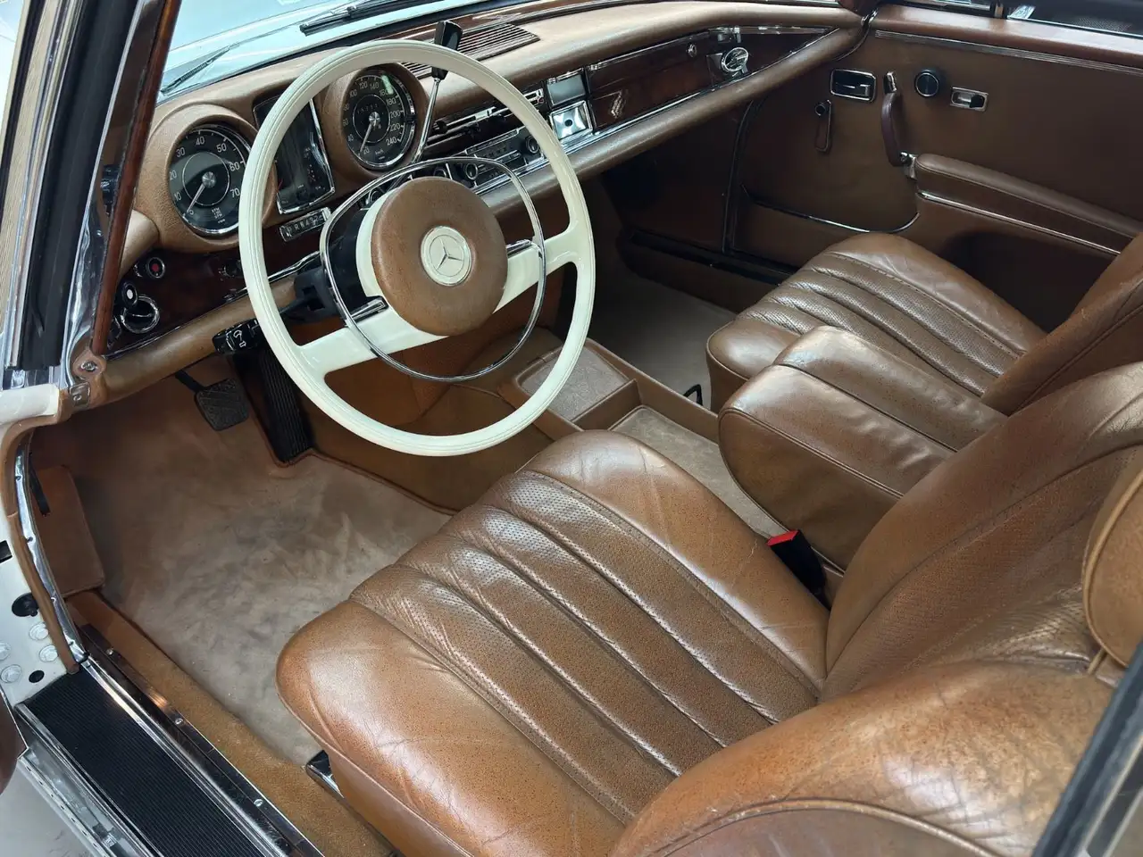 Mercedes-Benz 280 SE 3.5 Coupé, foto 9