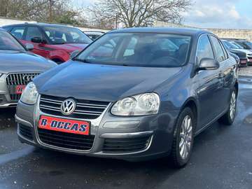Jetta 1.6 TDi Comfortline NAVIGATION CLIM AUTO