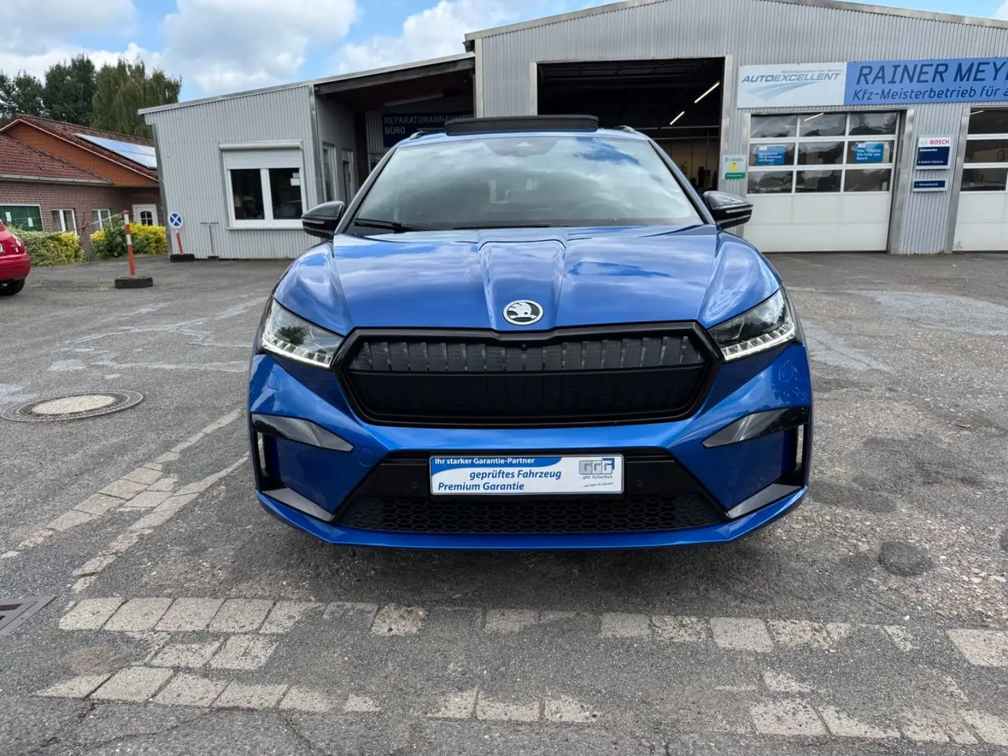 Skoda Enyaq 80 Sportline Panorama/AHK/Wärmepumpe Azul - 2