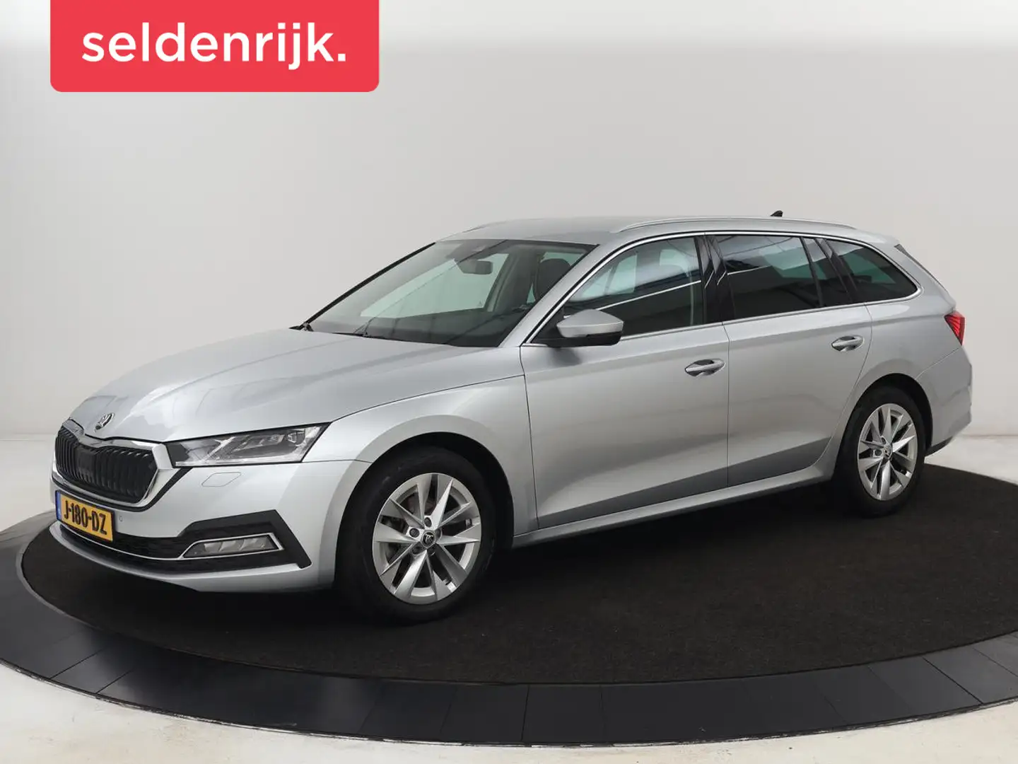 Skoda Octavia 1.5 TSI First Edition | Stoelverwarming | Adaptive Gris - 1