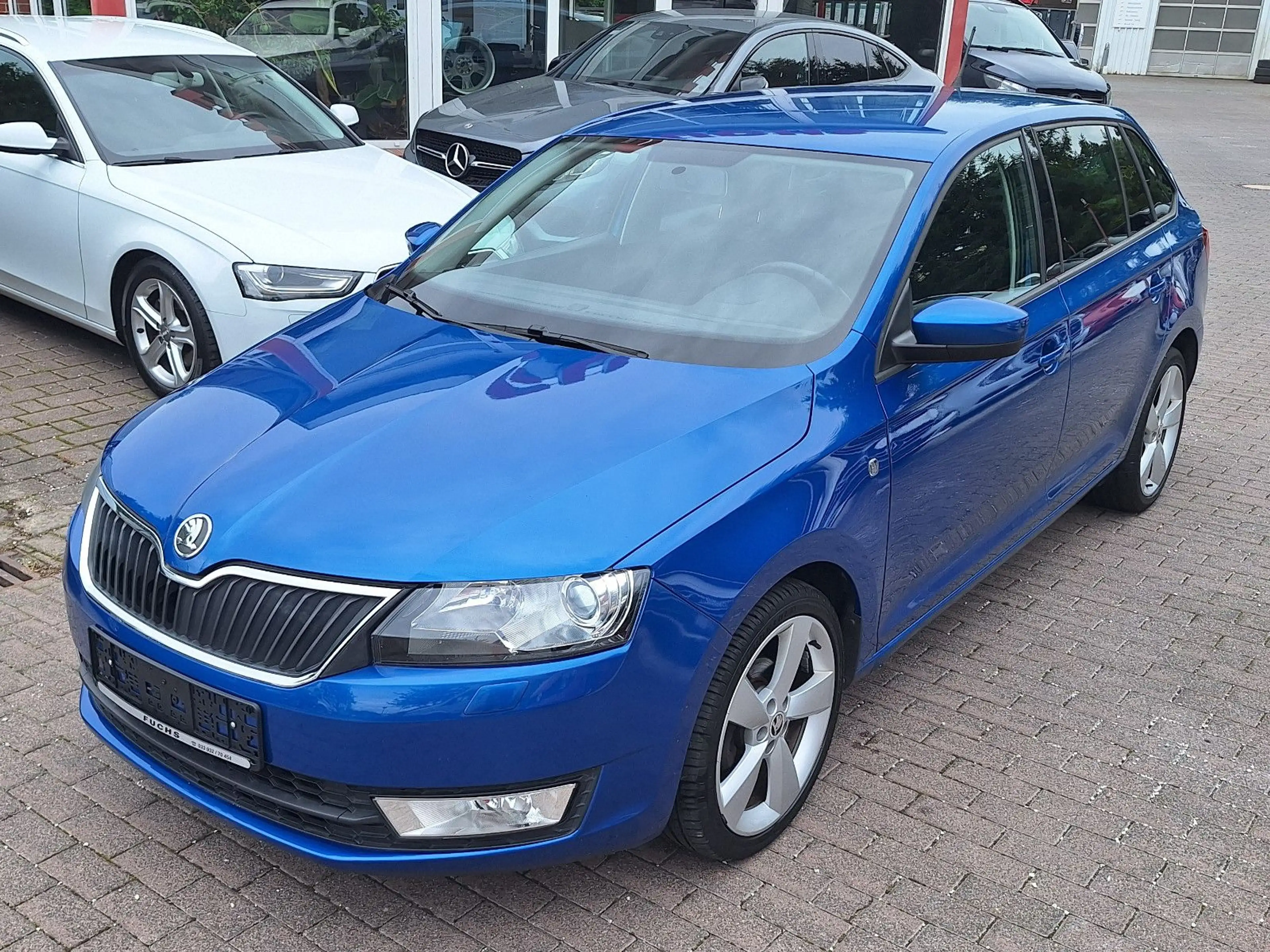 Skoda Rapid/Spaceback Spaceback  TSI Elegance Sitzhzg. PDC AHK