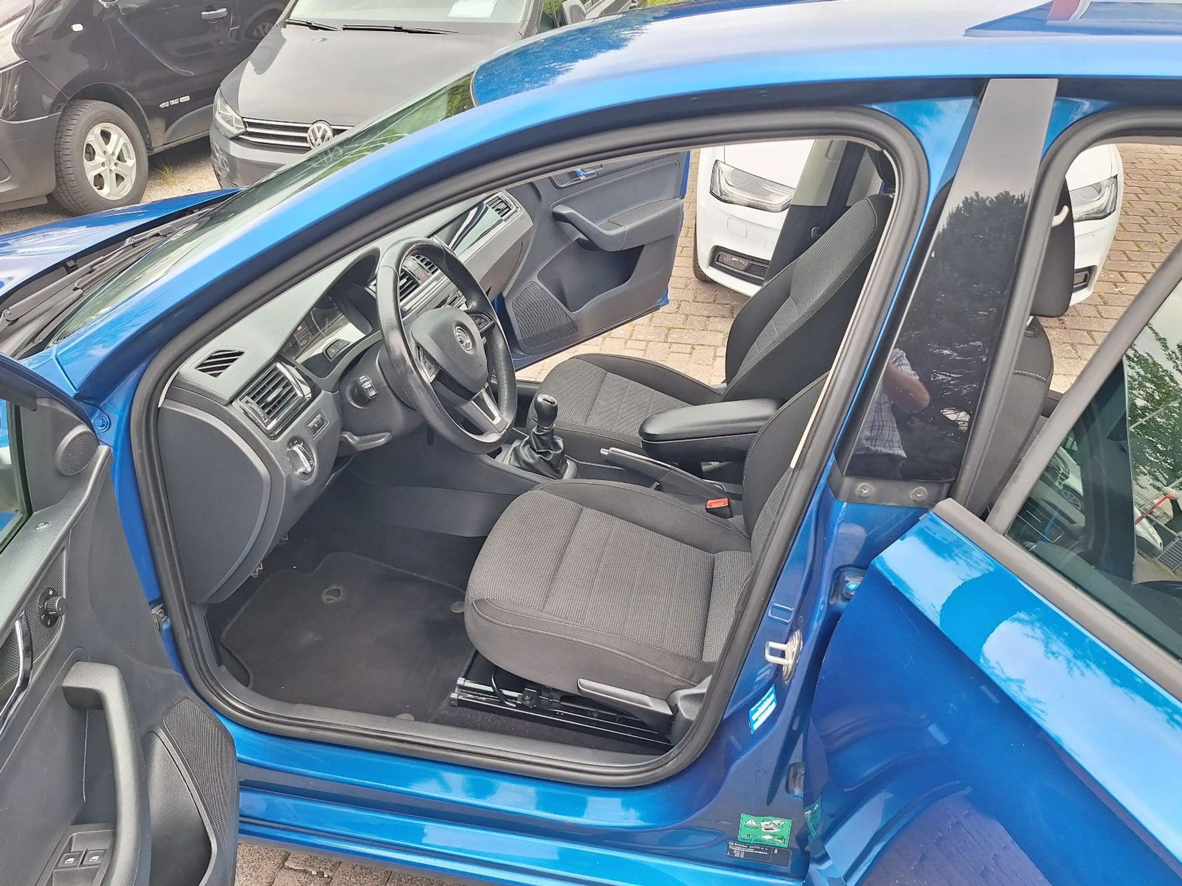 Skoda Rapid/Spaceback Spaceback  TSI Elegance Sitzhzg. PDC AHK — photo 12