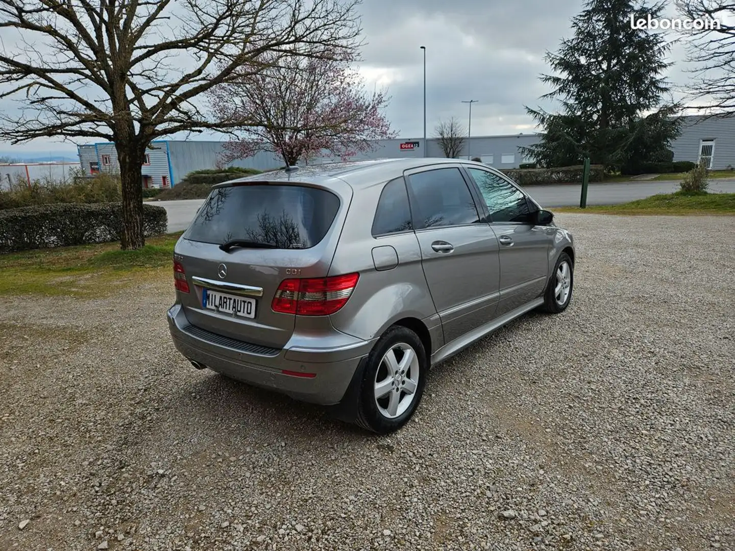 Mercedes-Benz B 180 180 CDI Très Bon Etat... Šedá - 2