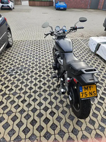 Yamaha YX 600 - foto 2