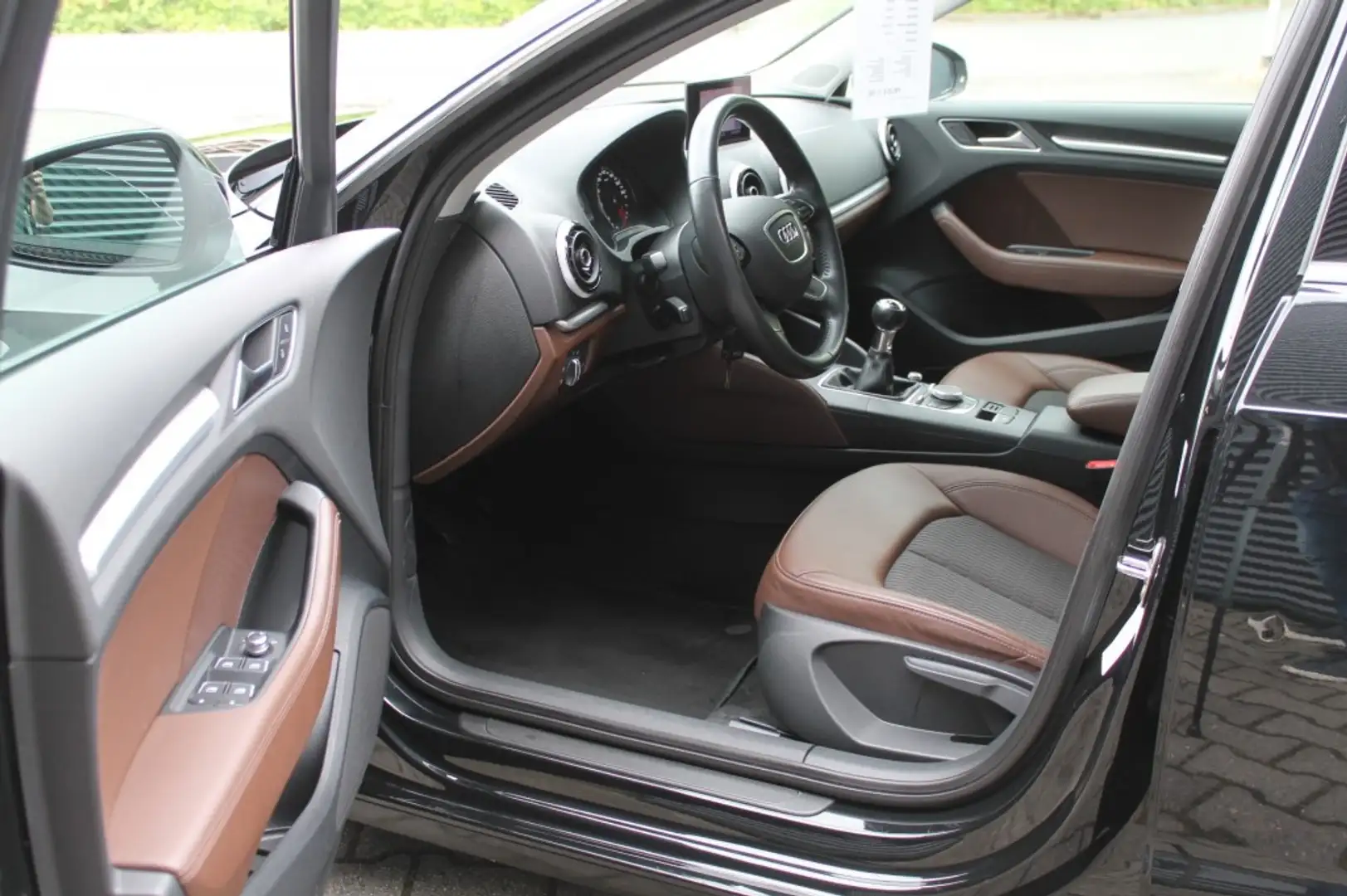 Audi A3 A3 Sportback 1.4 TFSi Cod Ambiente Pro Line Plus U Noir - 2